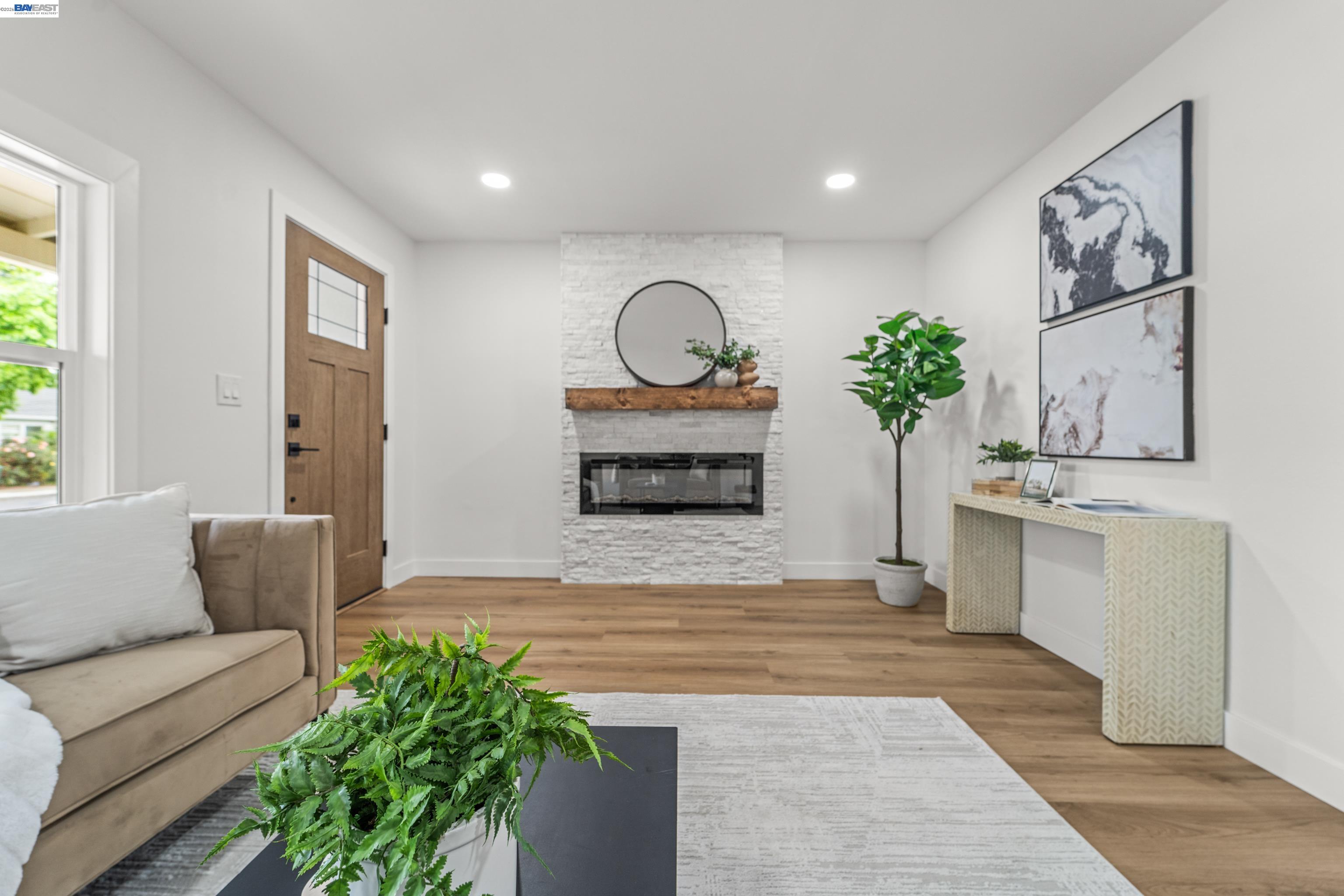 Detail Gallery Image 7 of 42 For 24 Lawrence Ave, Antioch,  CA 94509 - 2 Beds | 1 Baths