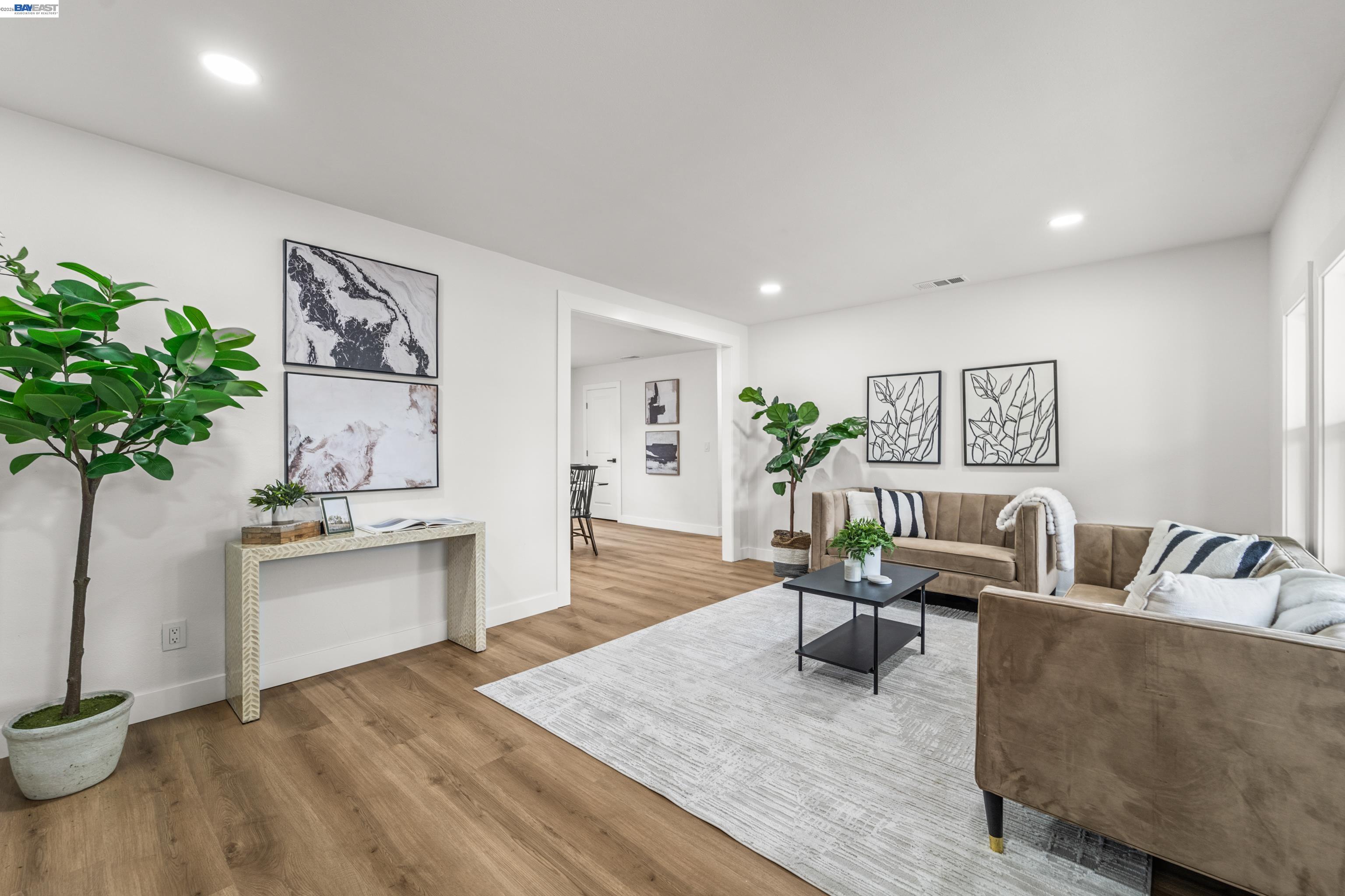 Detail Gallery Image 8 of 42 For 24 Lawrence Ave, Antioch,  CA 94509 - 2 Beds | 1 Baths