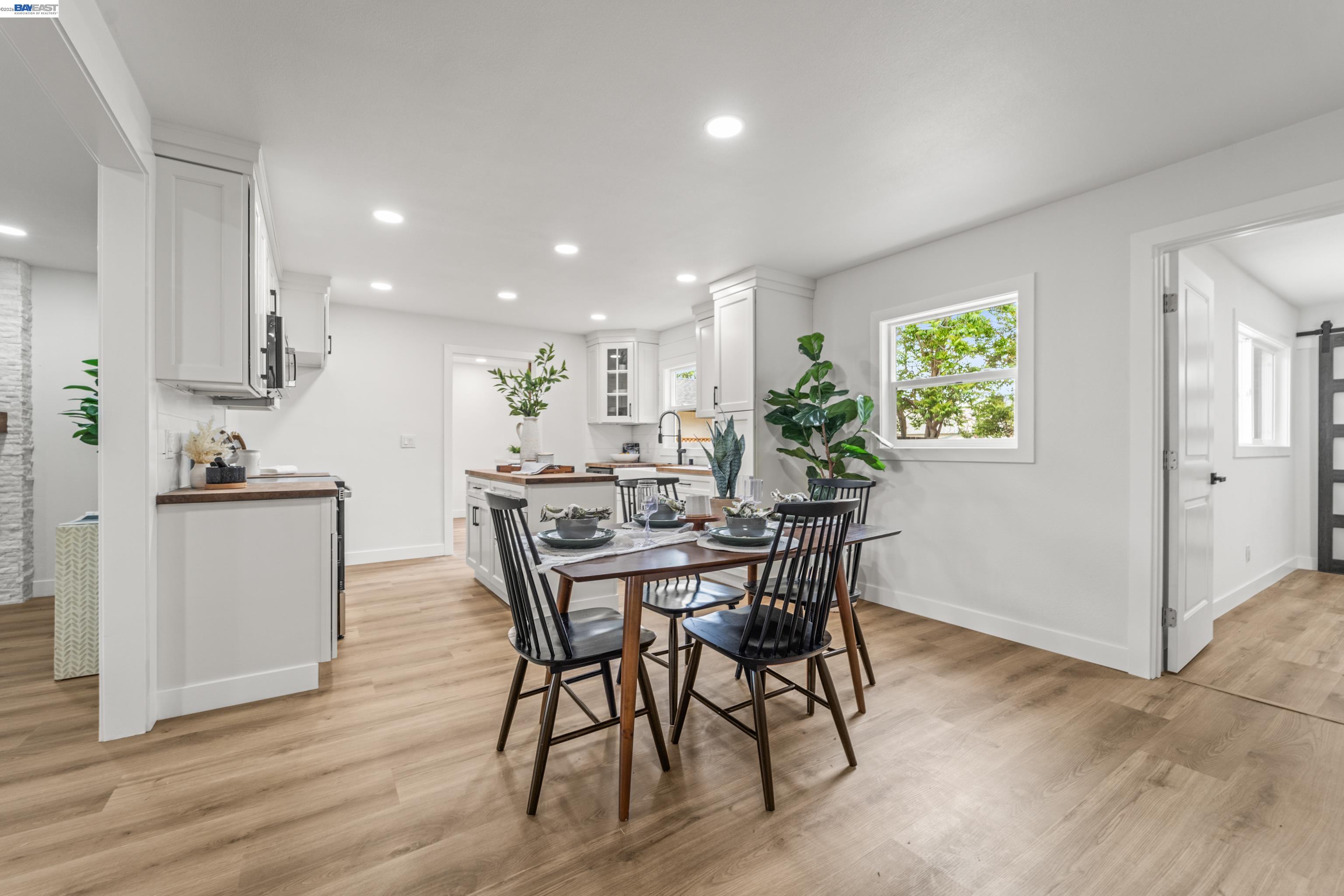 Detail Gallery Image 10 of 42 For 24 Lawrence Ave, Antioch,  CA 94509 - 2 Beds | 1 Baths