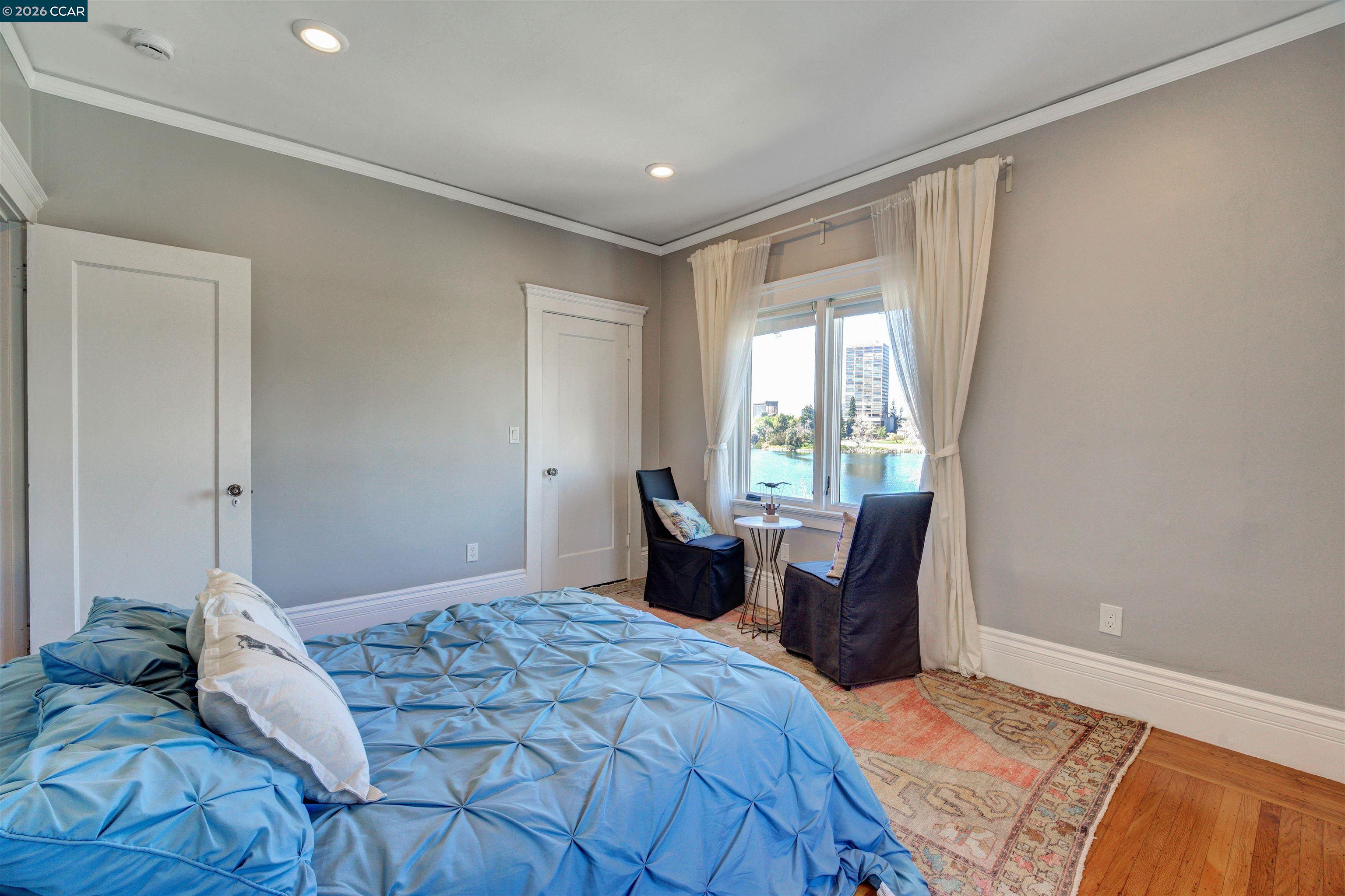 2038 Lakeshore Ave, Oakland CA 94606 — photo 29