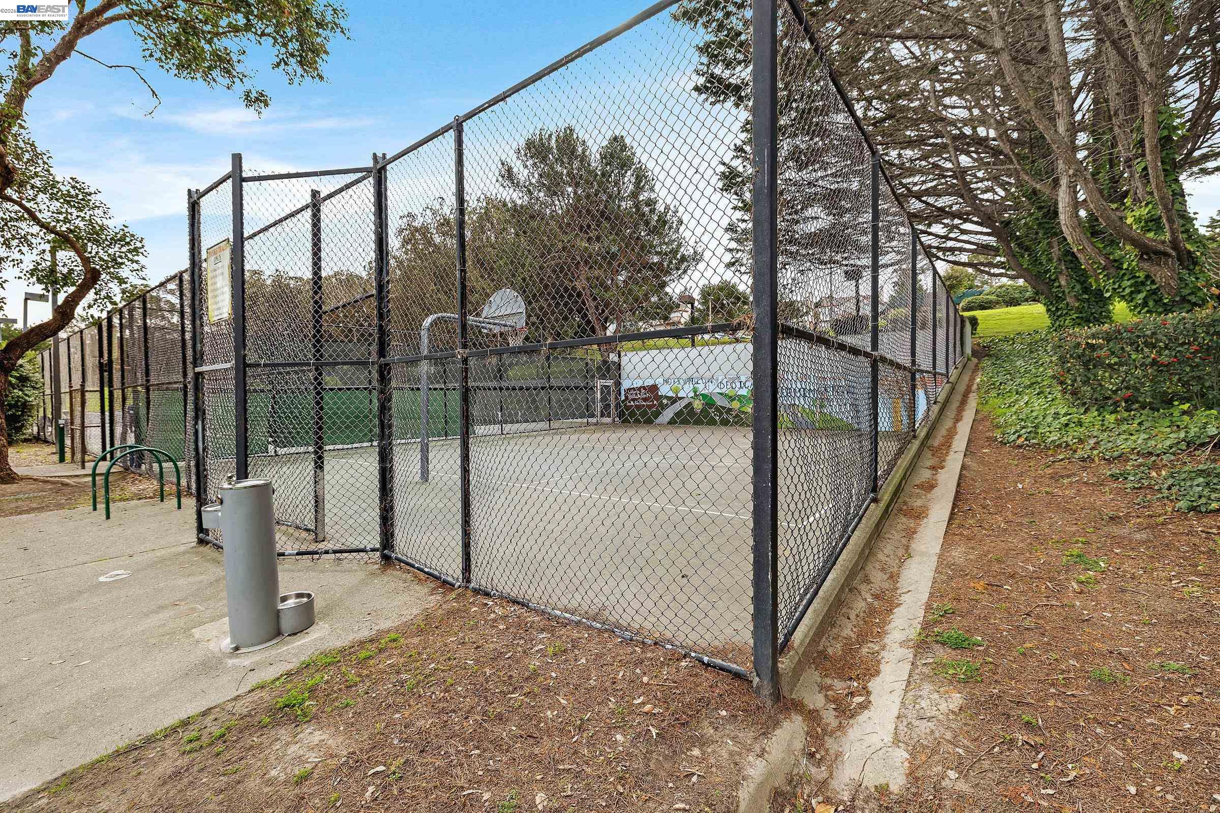 Detail Gallery Image 54 of 55 For 22 Buena Vista Rd, South San Francisco,  CA 94080 - 4 Beds | 3 Baths