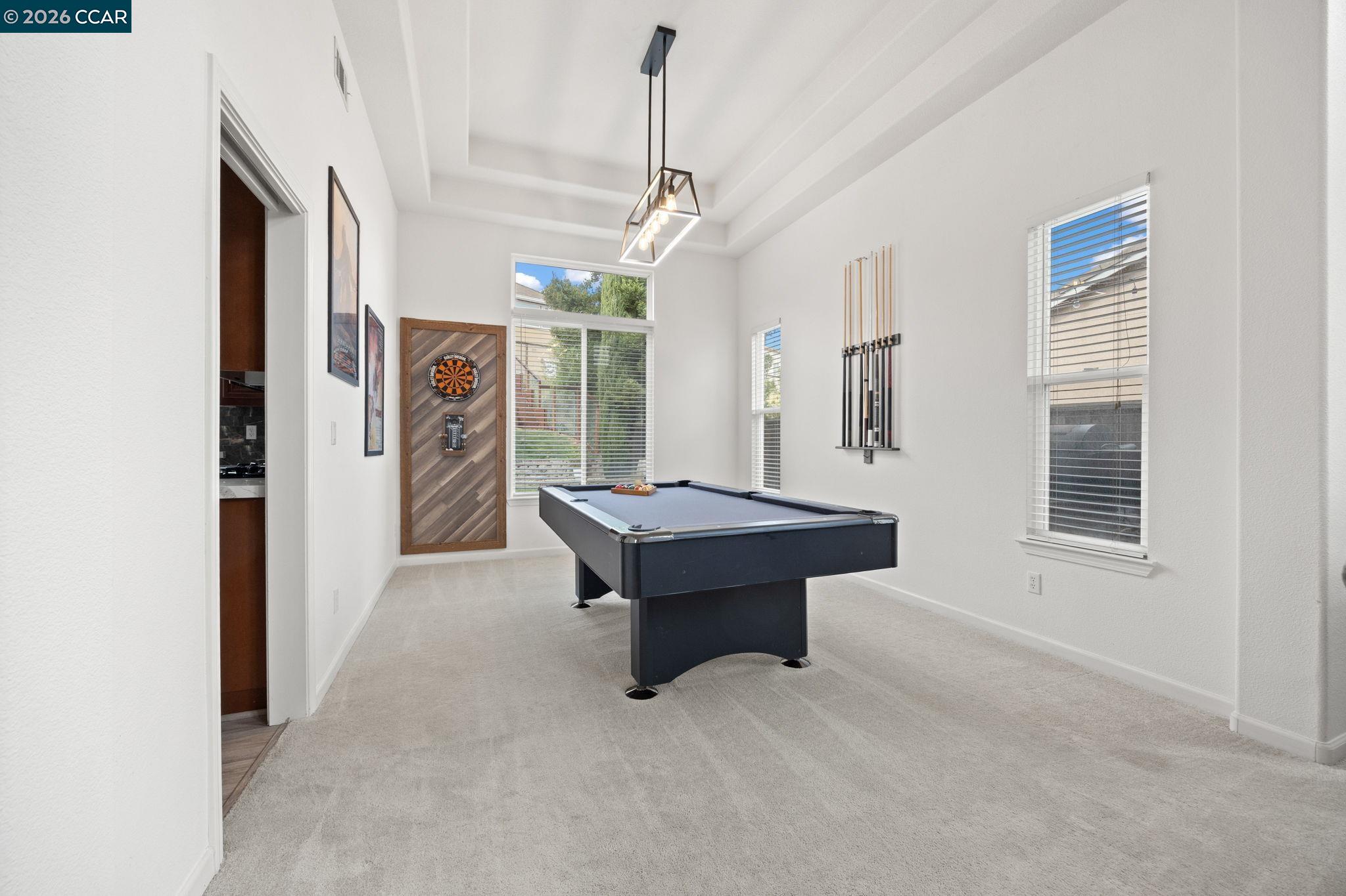 Detail Gallery Image 13 of 60 For 911 Autumn Oak Cir, Concord,  CA 94521 - 4 Beds | 3/1 Baths