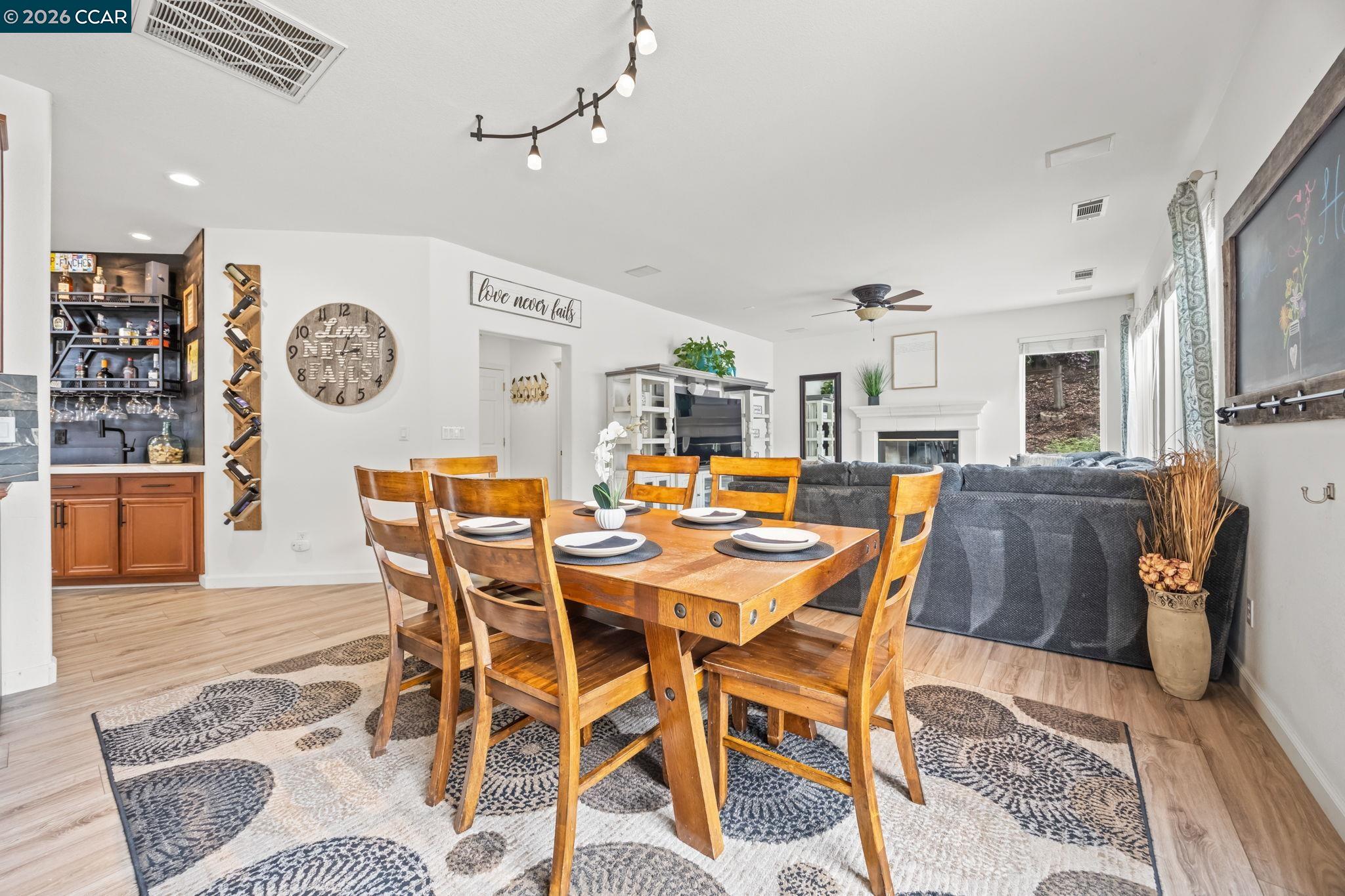 911 Autumn Oak Cir, Concord, CA, 94521