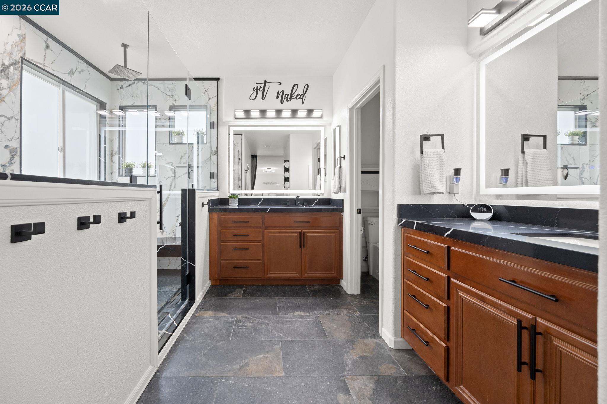 Detail Gallery Image 39 of 60 For 911 Autumn Oak Cir, Concord,  CA 94521 - 4 Beds | 3/1 Baths