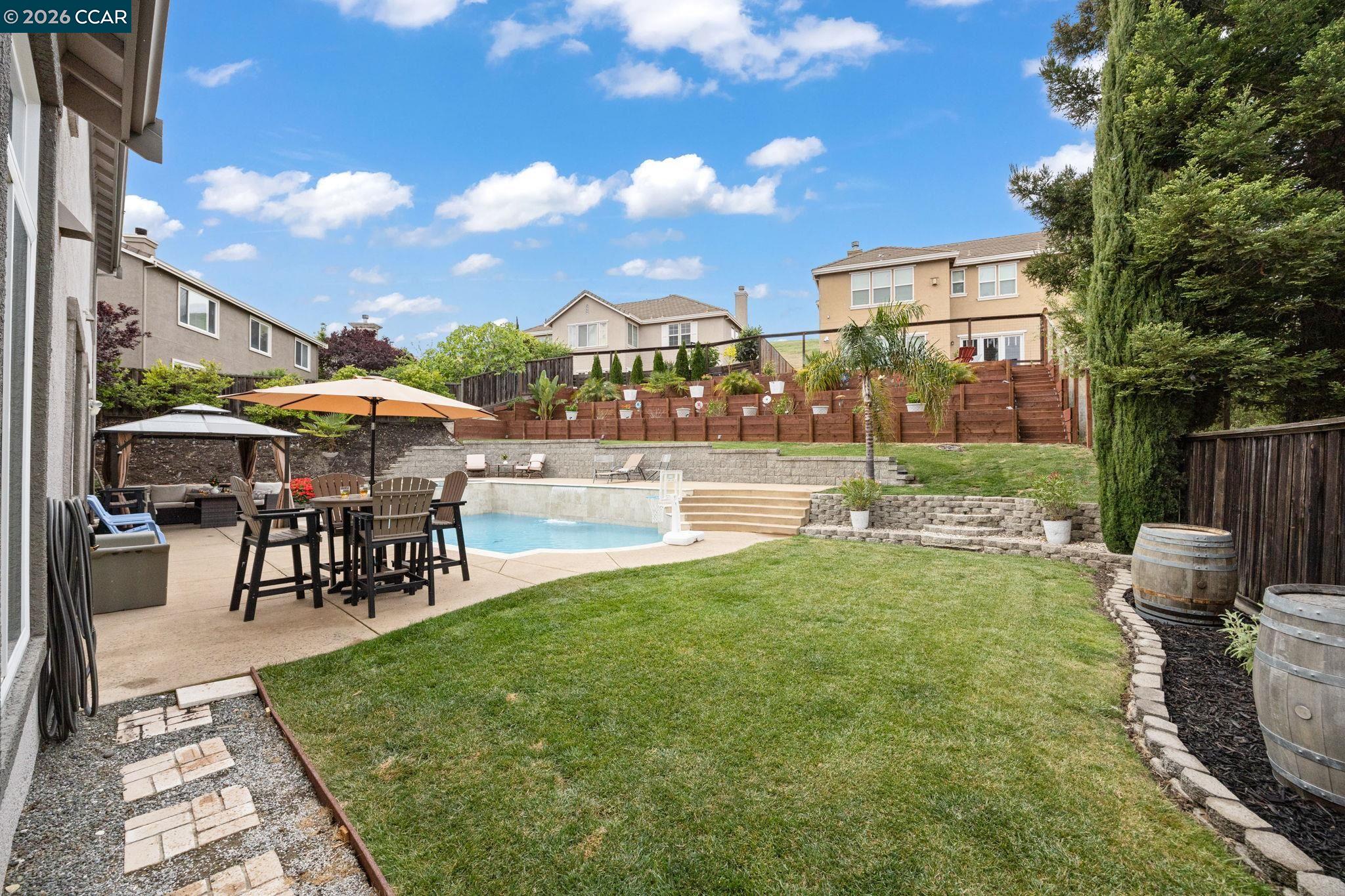 Detail Gallery Image 51 of 60 For 911 Autumn Oak Cir, Concord,  CA 94521 - 4 Beds | 3/1 Baths