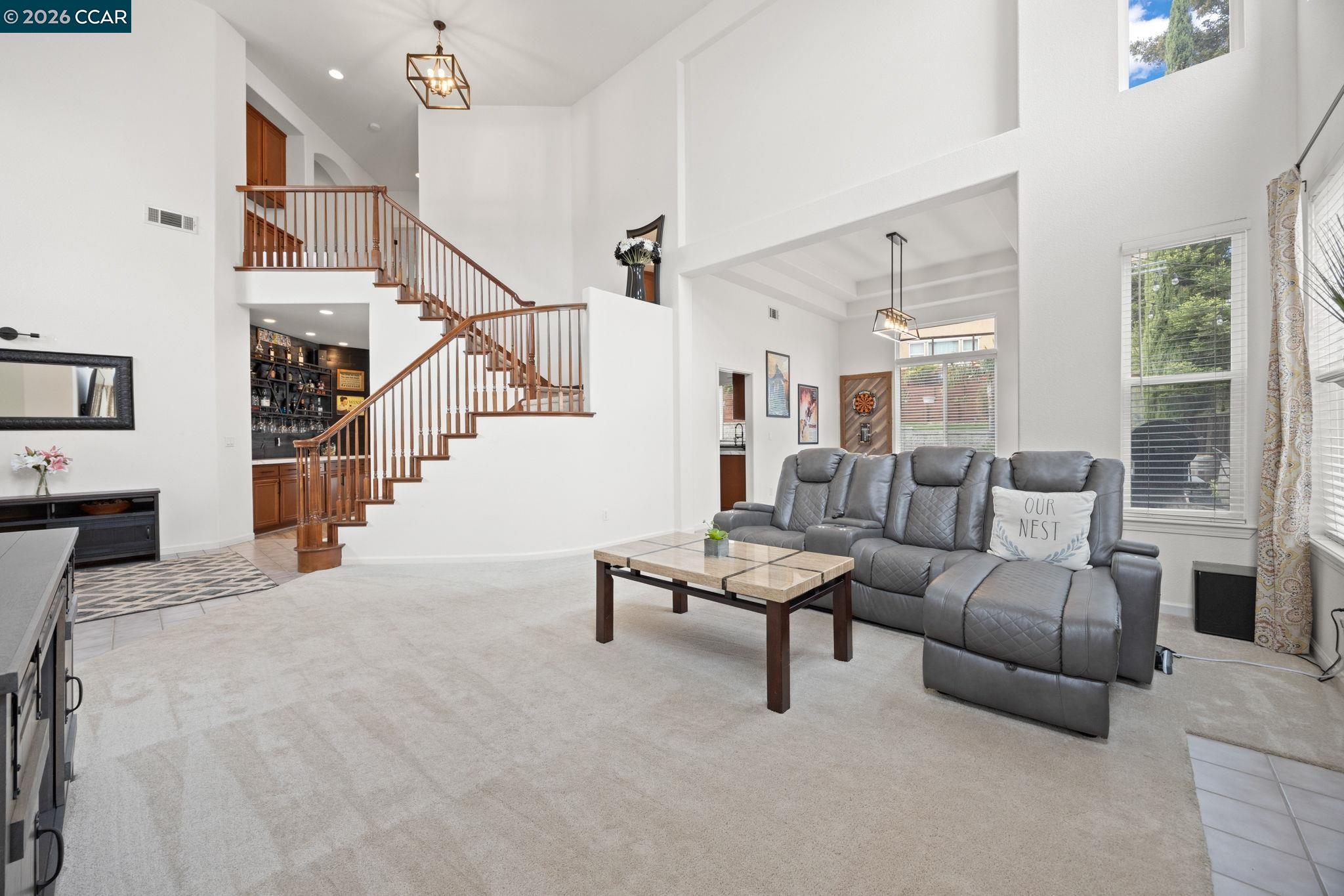 Detail Gallery Image 10 of 60 For 911 Autumn Oak Cir, Concord,  CA 94521 - 4 Beds | 3/1 Baths