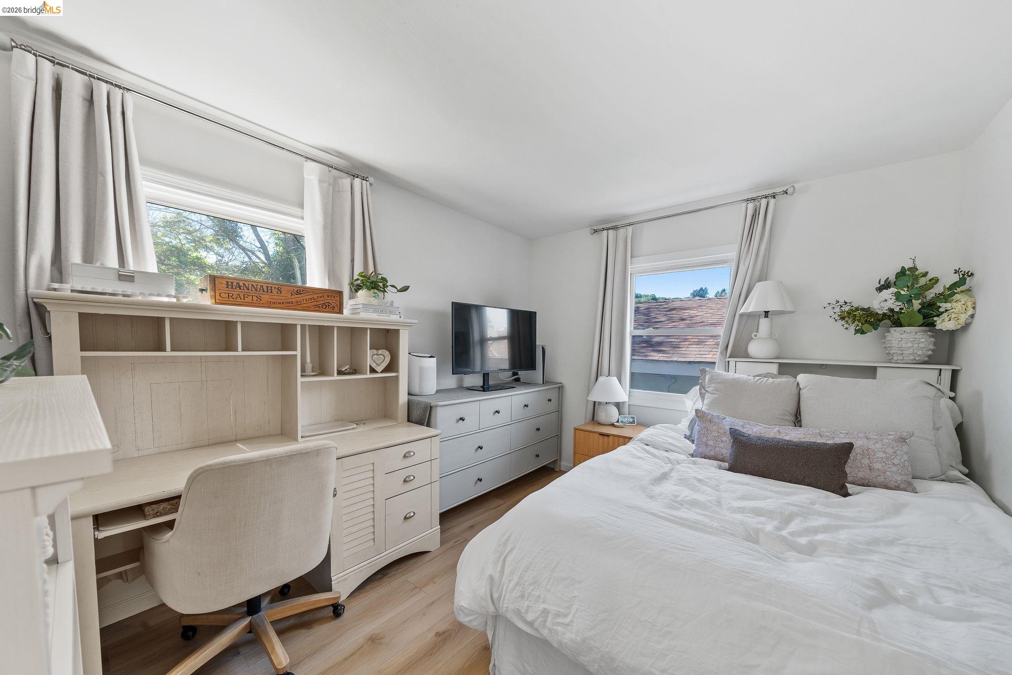 Detail Gallery Image 10 of 16 For 2410 Colusa, Pinole,  CA 94564 - 4 Beds | 2 Baths