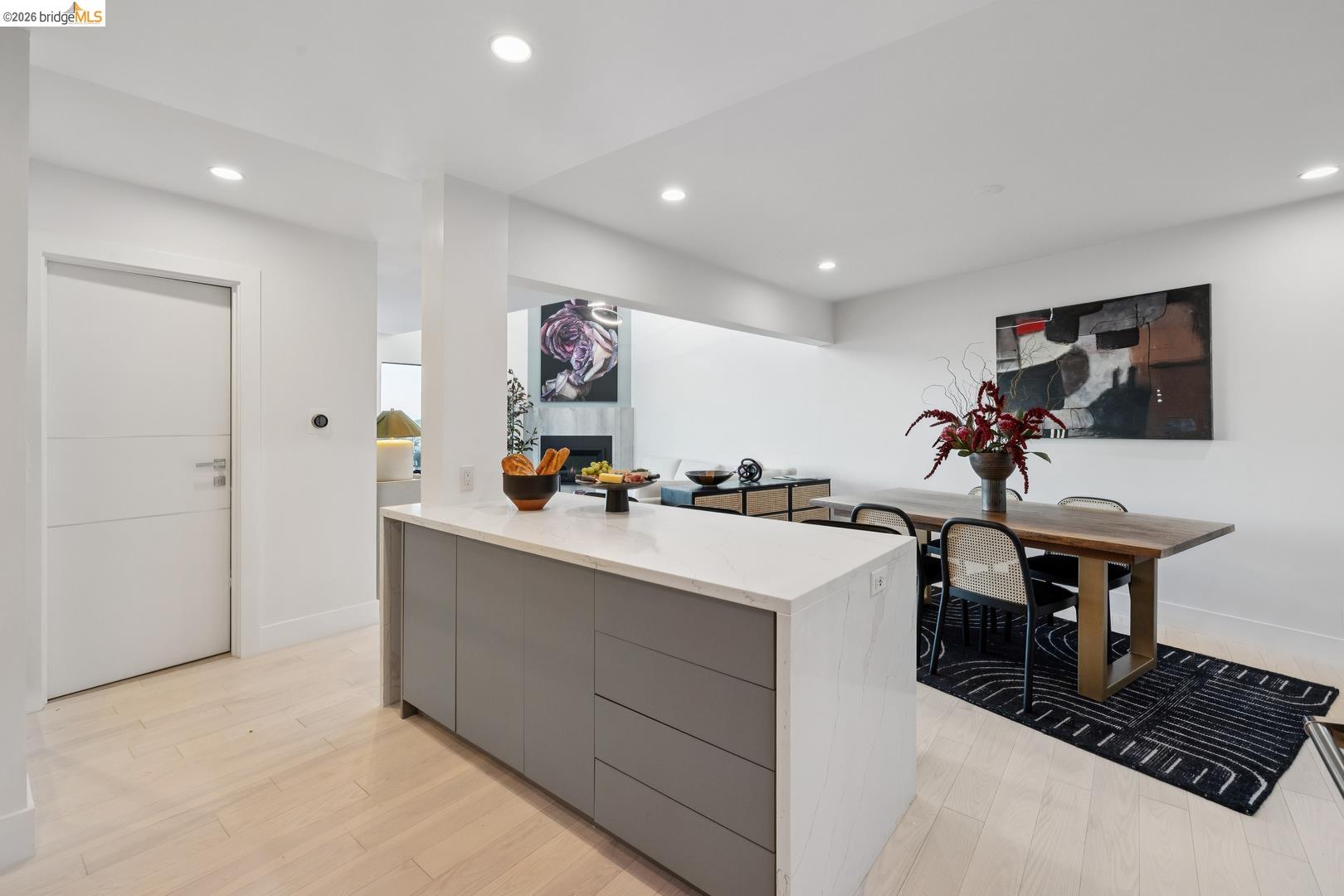 Detail Gallery Image 13 of 27 For 130 Grand View Ave, San Francisco,  CA 94114 - – Beds | – Baths