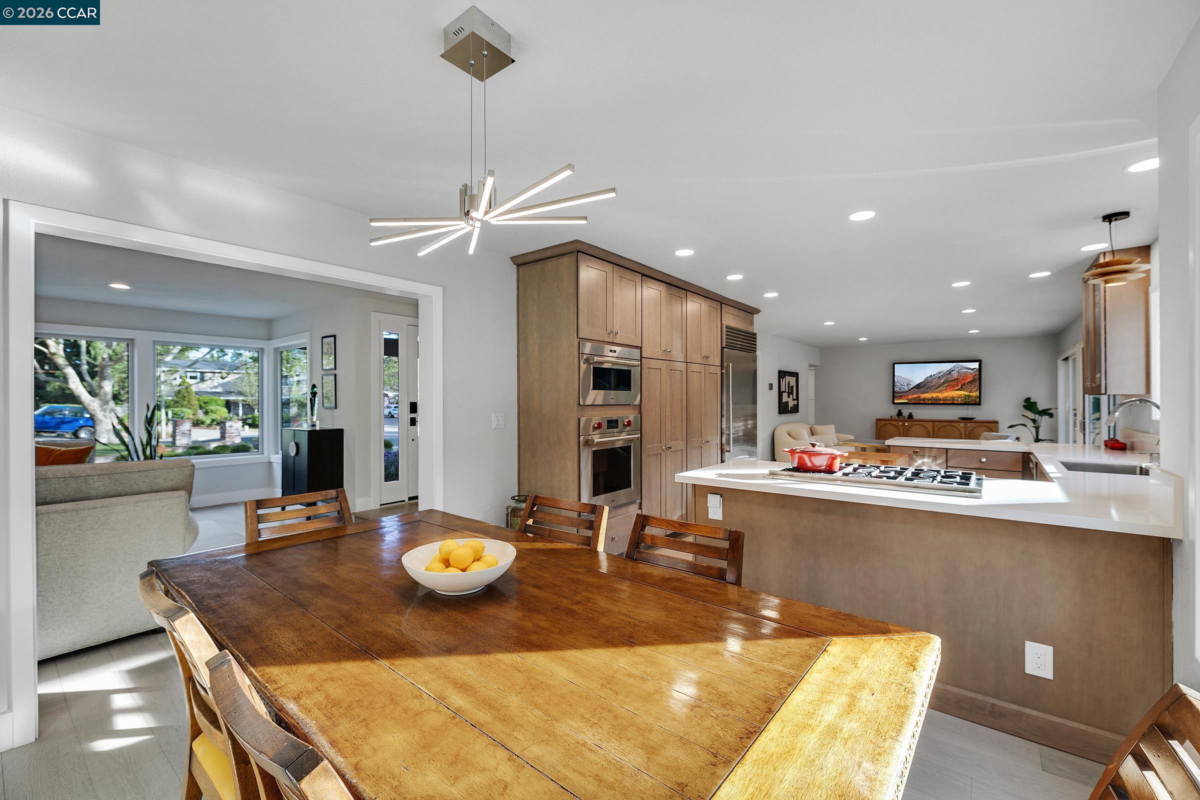 Detail Gallery Image 10 of 46 For 420 Pennington Pl, Danville,  CA 94526 - 5 Beds | 3 Baths