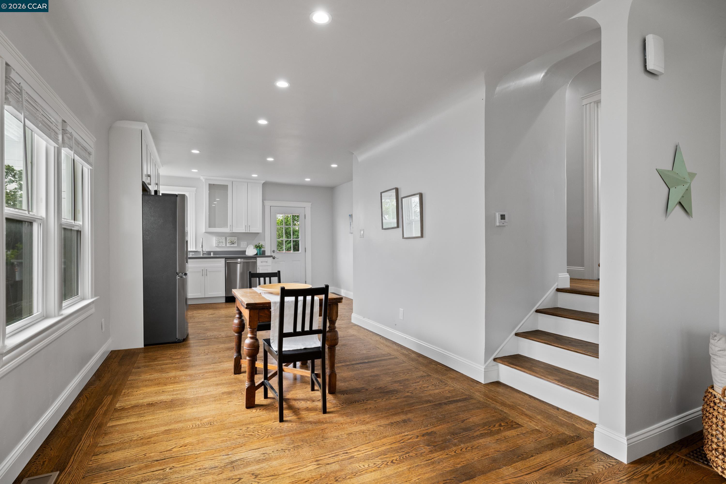 Detail Gallery Image 12 of 29 For 2039 Tennessee St, Vallejo,  CA 94590 - 3 Beds | 2 Baths