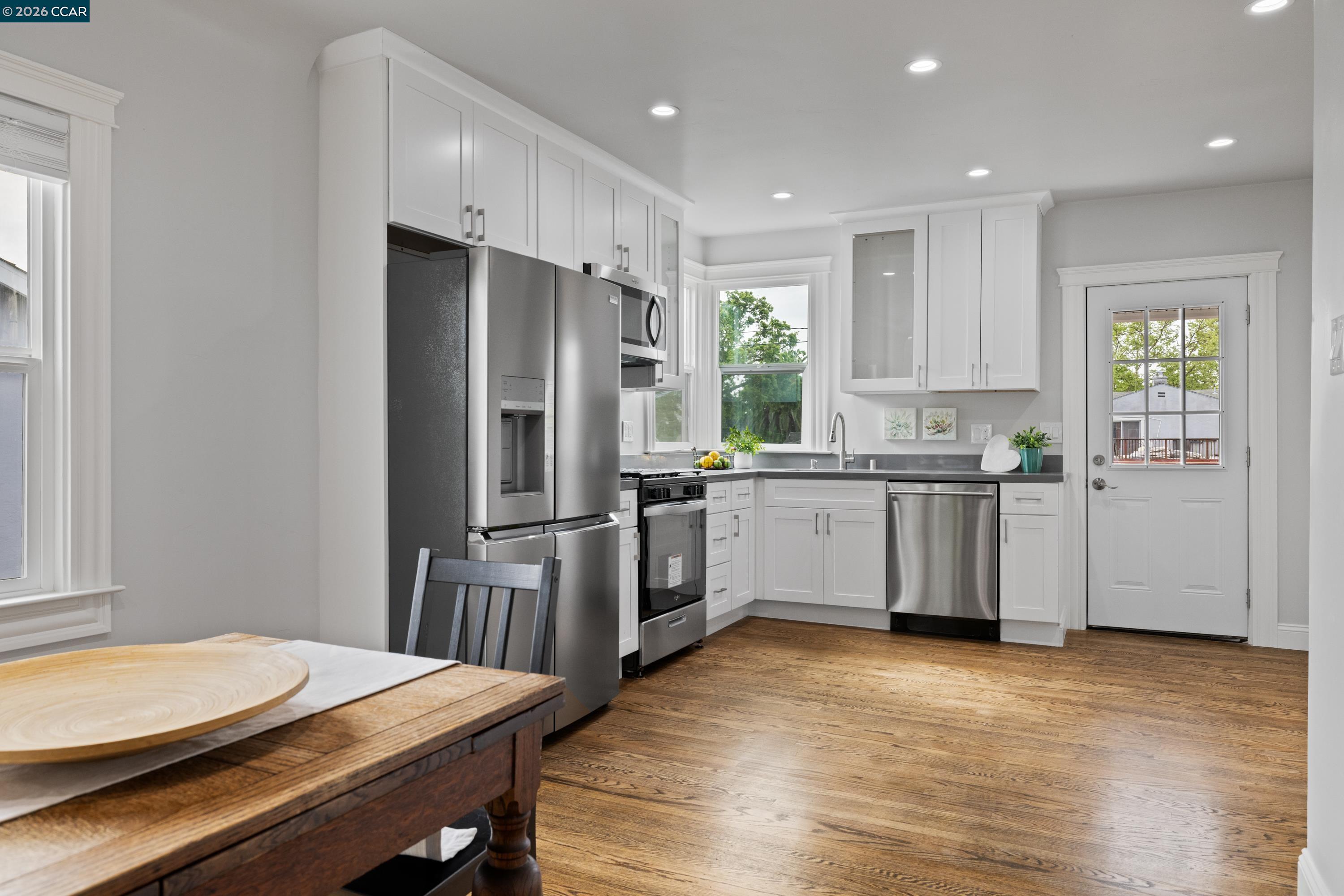 Detail Gallery Image 13 of 29 For 2039 Tennessee St, Vallejo,  CA 94590 - 3 Beds | 2 Baths