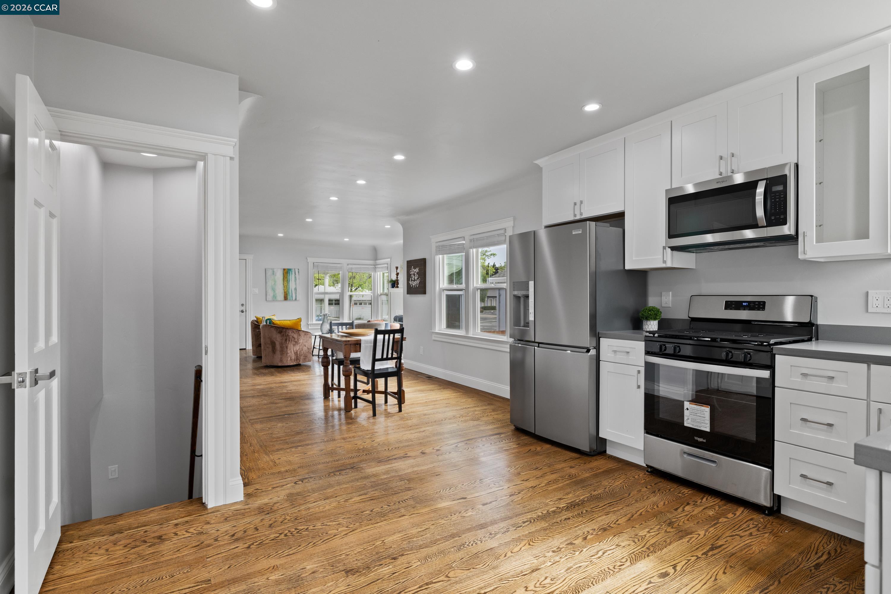 Detail Gallery Image 14 of 29 For 2039 Tennessee St, Vallejo,  CA 94590 - 3 Beds | 2 Baths