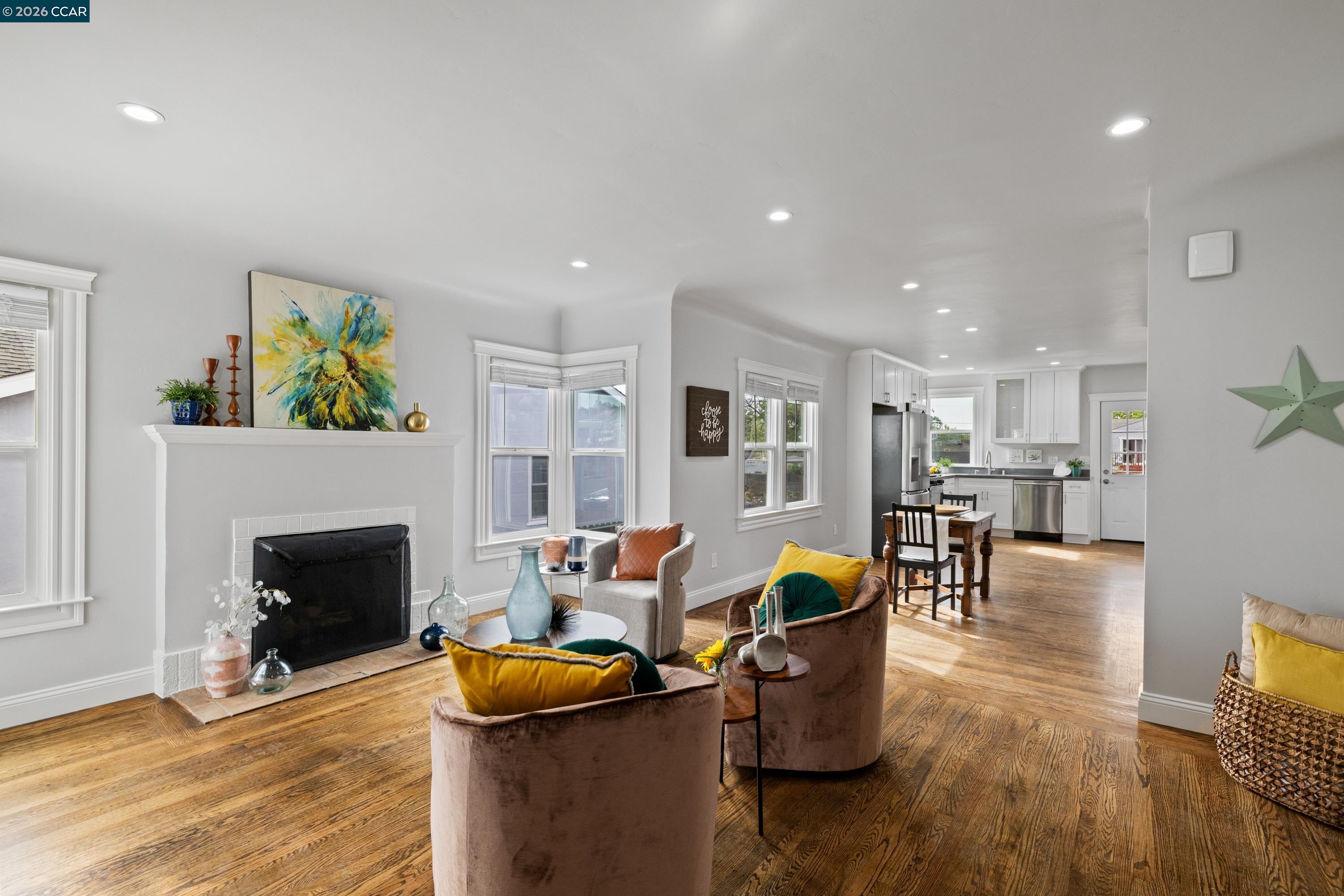 Detail Gallery Image 9 of 29 For 2039 Tennessee St, Vallejo,  CA 94590 - 3 Beds | 2 Baths