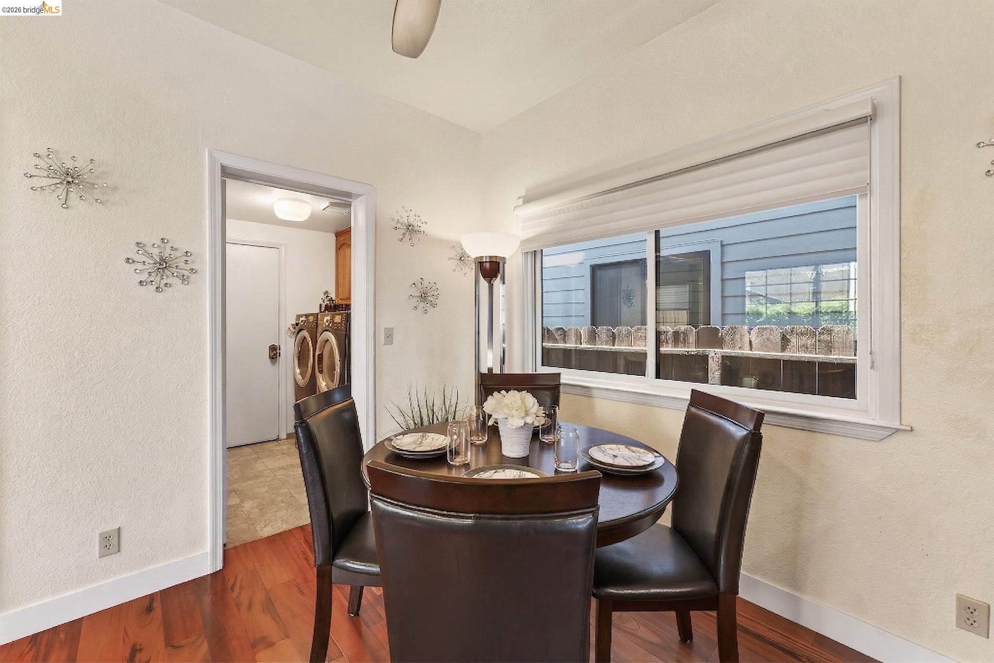 Detail Gallery Image 18 of 42 For 4963 Stoneridge Ct, Oakland,  CA 94605 - 3 Beds | 2/1 Baths