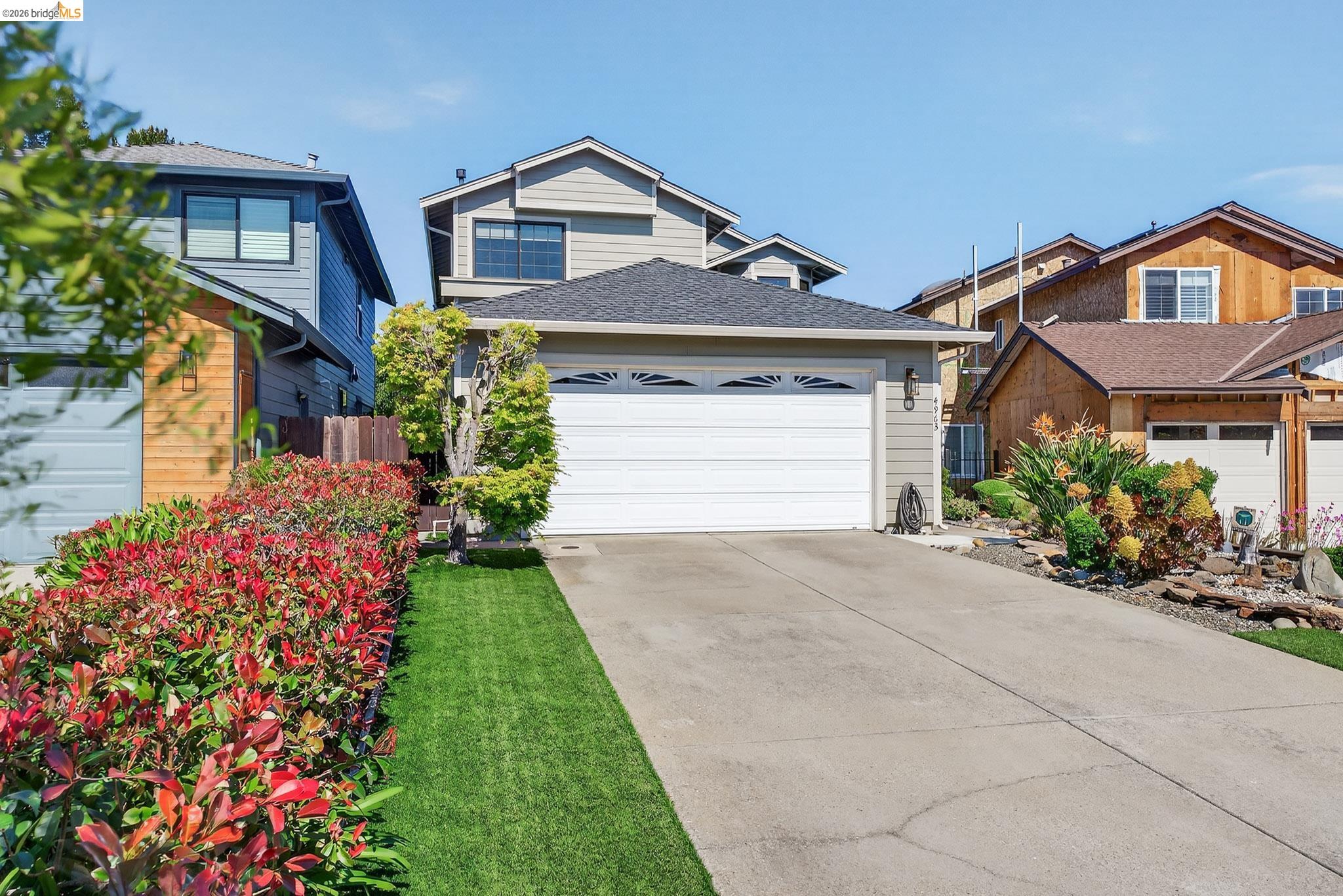 Detail Gallery Image 3 of 42 For 4963 Stoneridge Ct, Oakland,  CA 94605 - 3 Beds | 2/1 Baths