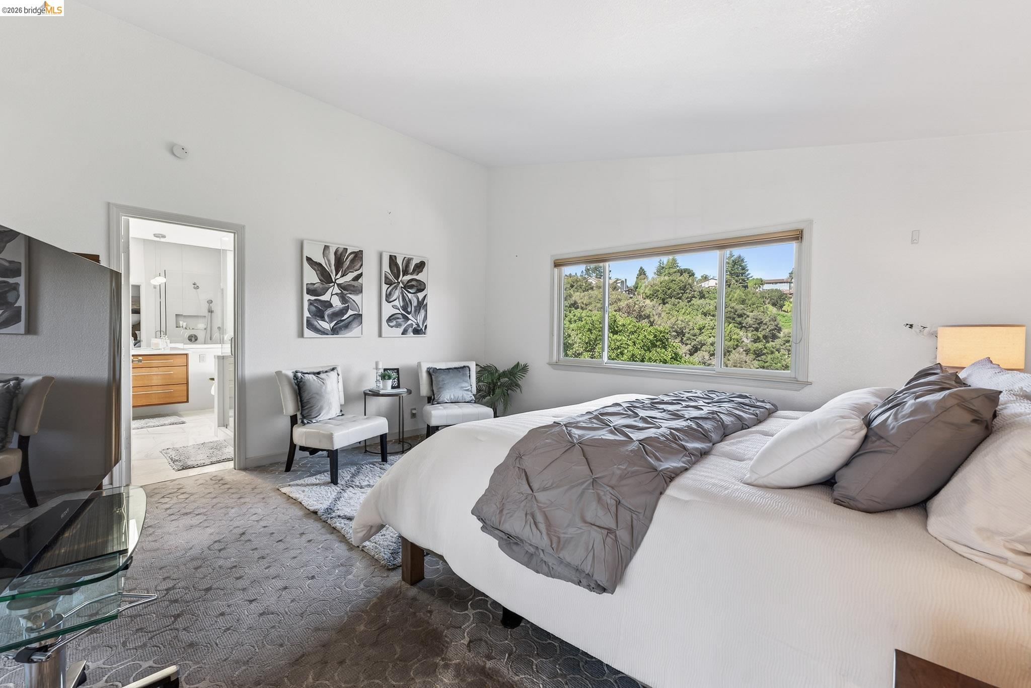 Detail Gallery Image 27 of 42 For 4963 Stoneridge Ct, Oakland,  CA 94605 - 3 Beds | 2/1 Baths