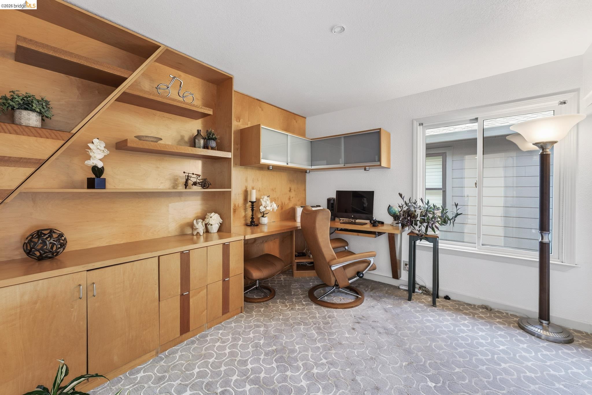 Detail Gallery Image 32 of 42 For 4963 Stoneridge Ct, Oakland,  CA 94605 - 3 Beds | 2/1 Baths