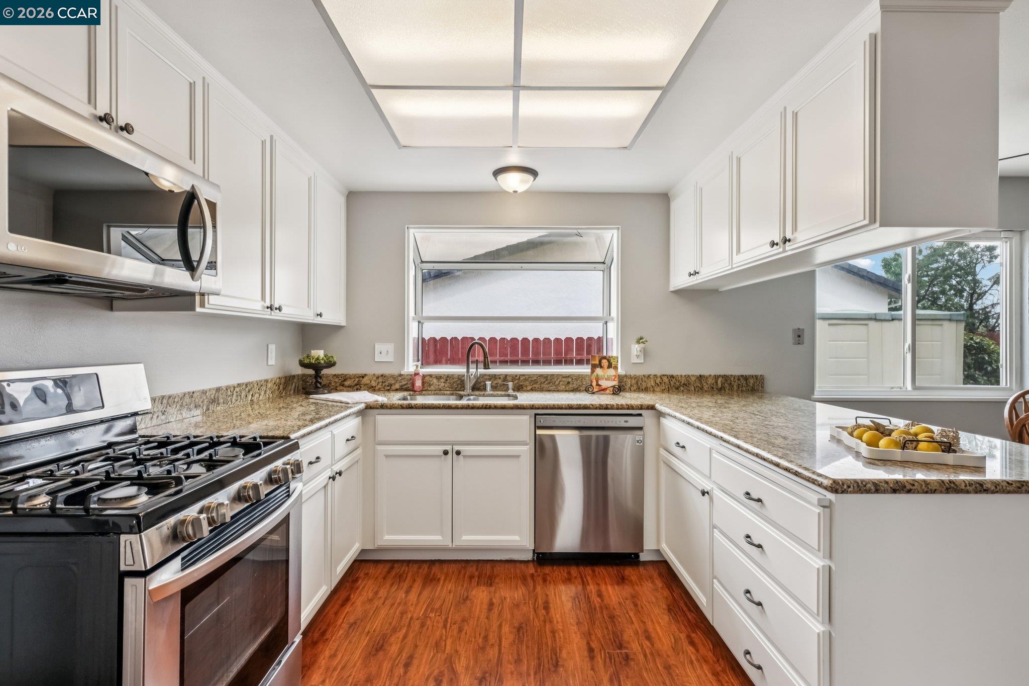 Detail Gallery Image 11 of 25 For 3162 Westbourne Dr, Antioch,  CA 94509 - 3 Beds | 3 Baths