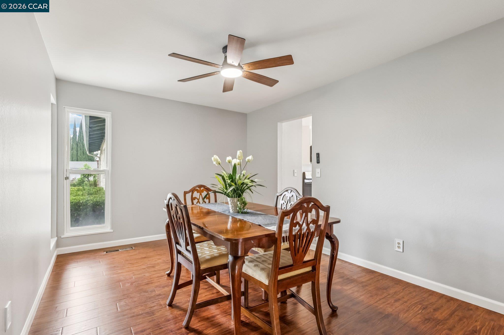 Detail Gallery Image 6 of 25 For 3162 Westbourne Dr, Antioch,  CA 94509 - 3 Beds | 3 Baths