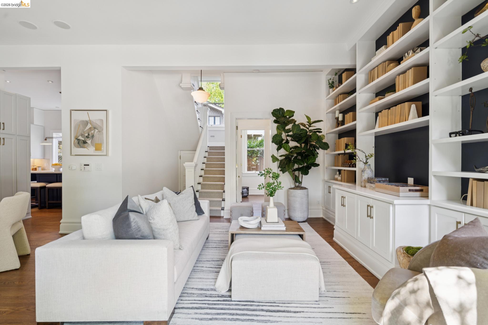 Detail Gallery Image 24 of 60 For 110 Monte, Piedmont,  CA 94611 - 5 Beds | 2/2 Baths