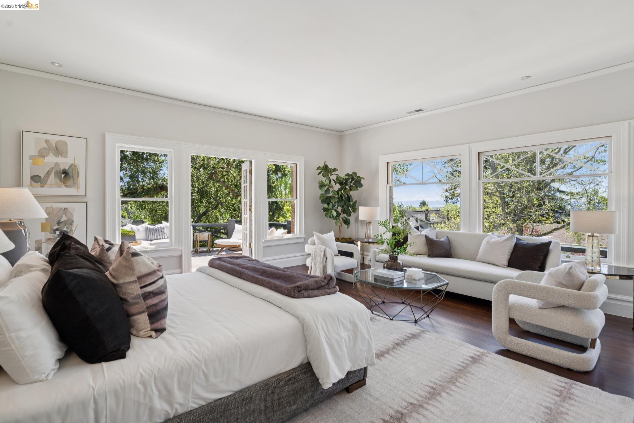 Detail Gallery Image 33 of 60 For 110 Monte, Piedmont,  CA 94611 - 5 Beds | 2/2 Baths