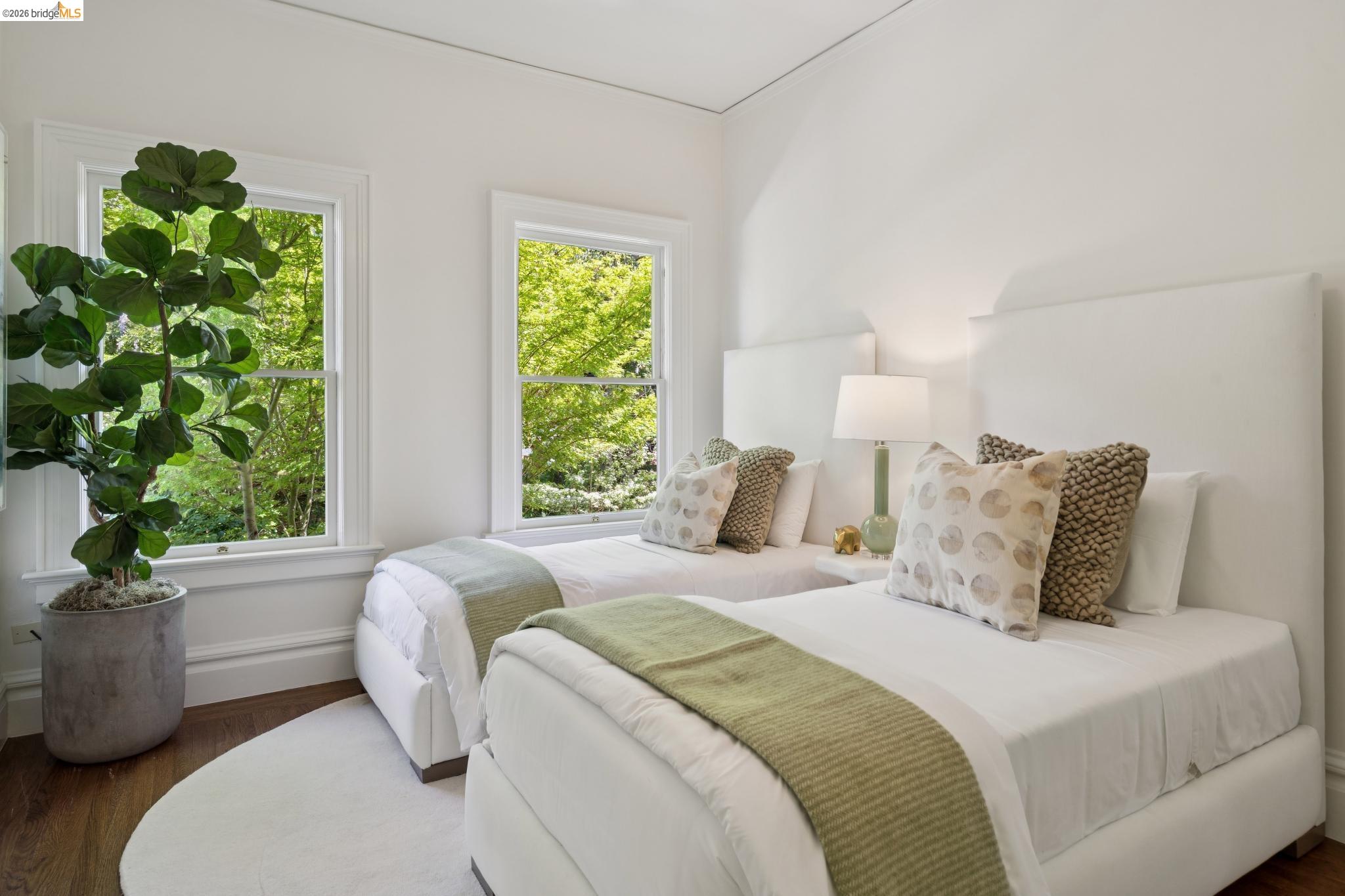 Detail Gallery Image 44 of 60 For 110 Monte, Piedmont,  CA 94611 - 5 Beds | 2/2 Baths