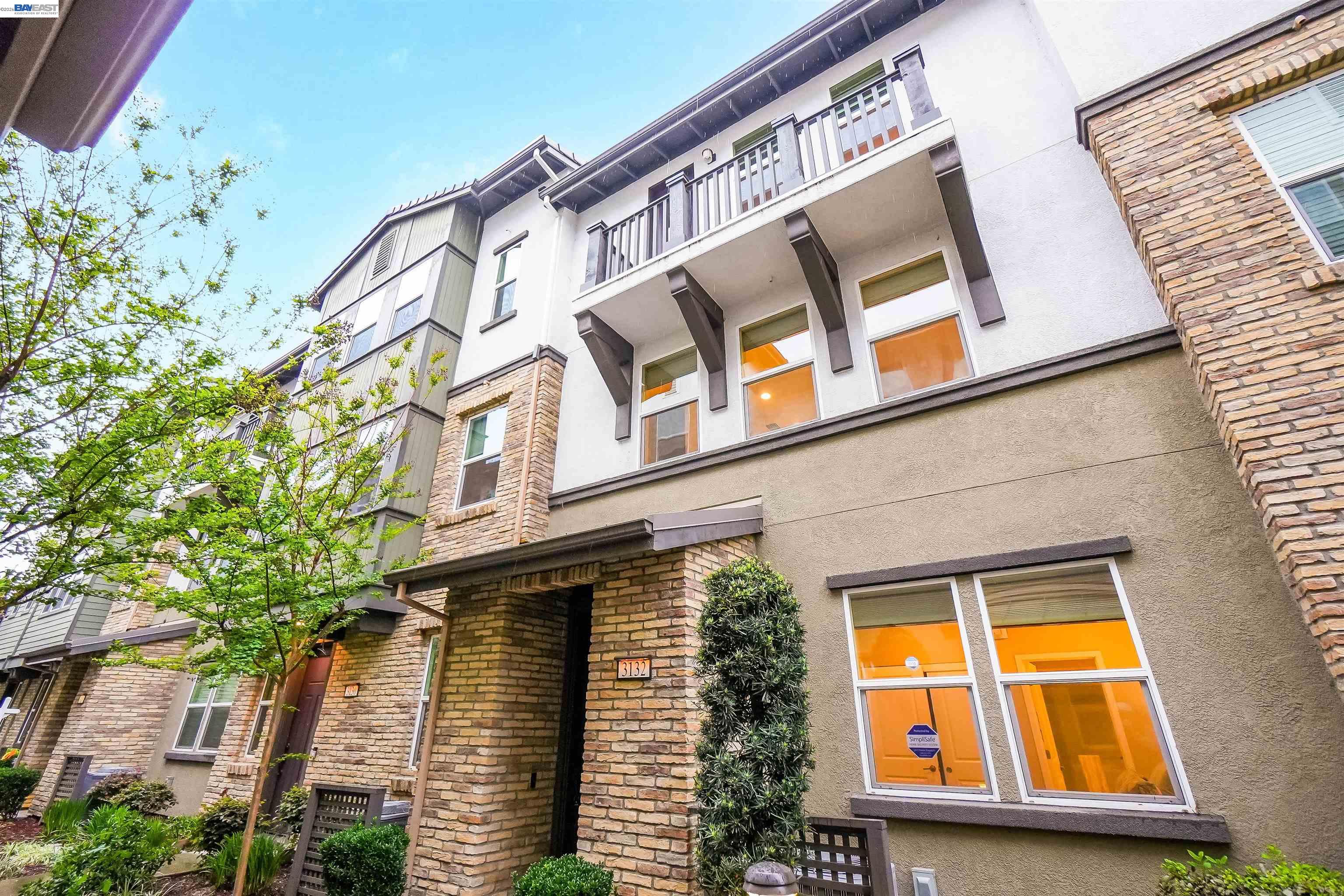 Photo #2: 41129363 Listing: Photo #2