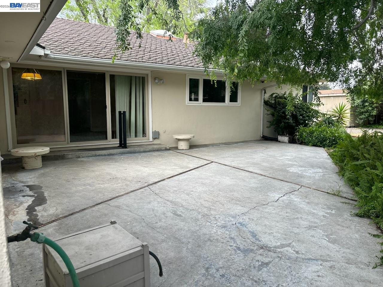 Detail Gallery Image 7 of 8 For 38125 Logan Dr, Fremont,  CA 94536 - 3 Beds | 2/1 Baths