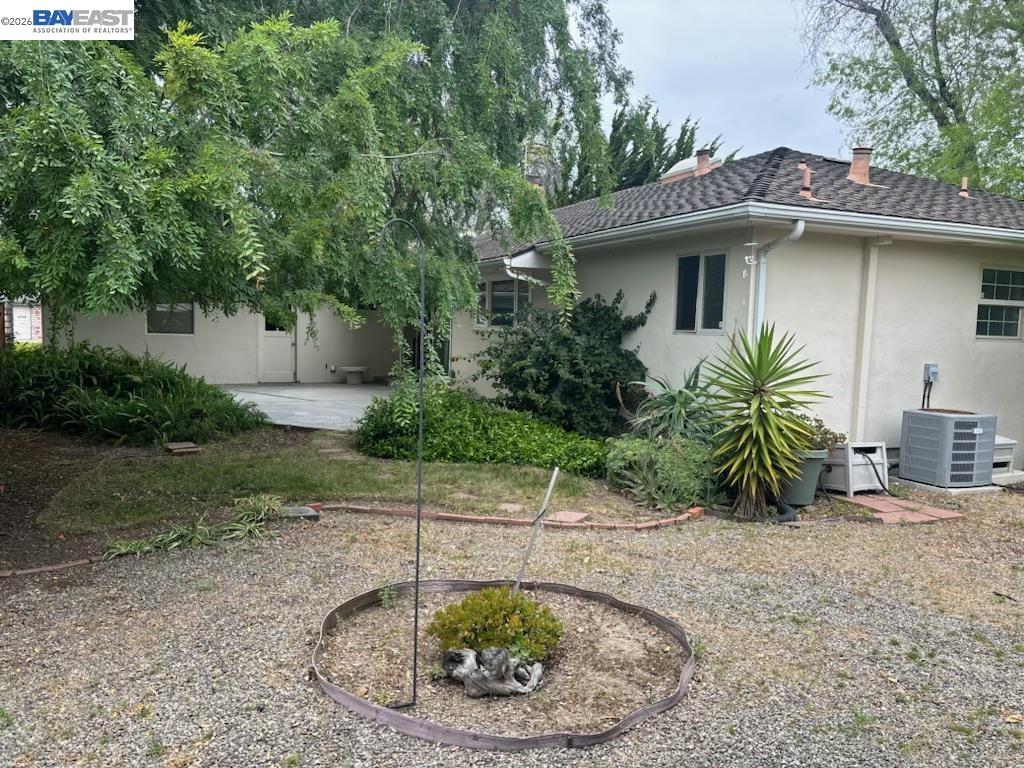 Detail Gallery Image 8 of 8 For 38125 Logan Dr, Fremont,  CA 94536 - 3 Beds | 2/1 Baths