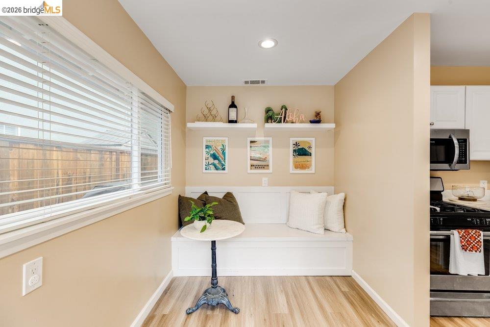 Detail Gallery Image 15 of 38 For 2020 Elinora Dr, Pleasant Hill,  CA 94523 - 3 Beds | 1 Baths