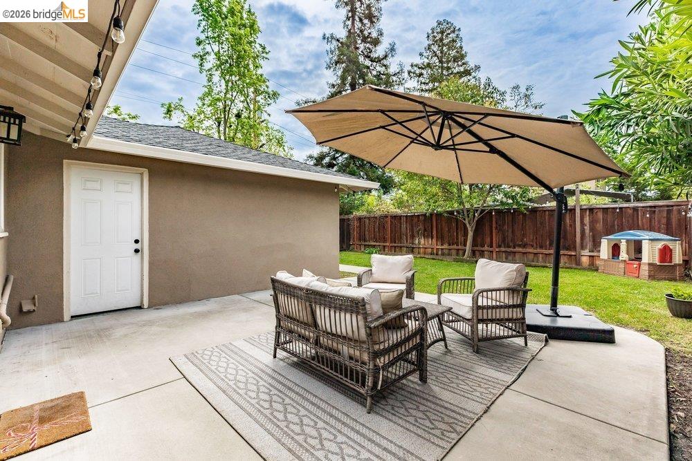 Detail Gallery Image 27 of 38 For 2020 Elinora Dr, Pleasant Hill,  CA 94523 - 3 Beds | 1 Baths
