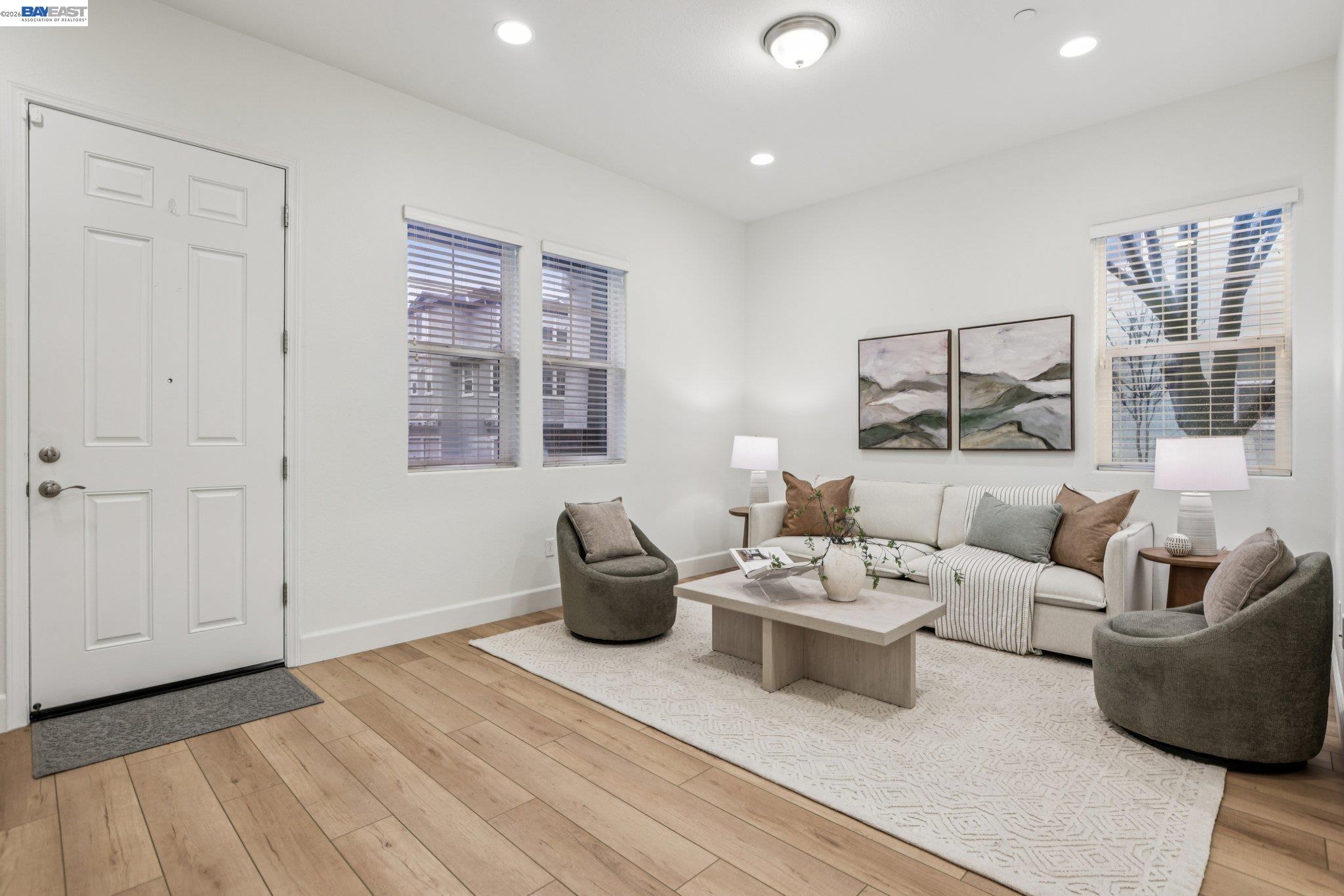 Photo #3: 41129367 Listing: Photo #3