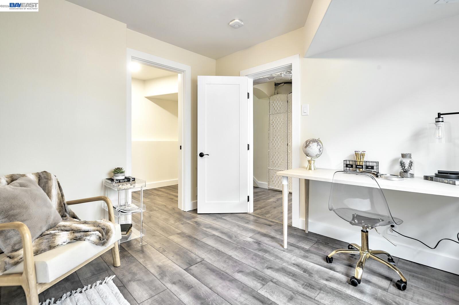 Detail Gallery Image 21 of 26 For 100 Sonia St., Oakland,  CA 94618 - 5 Beds | 3 Baths