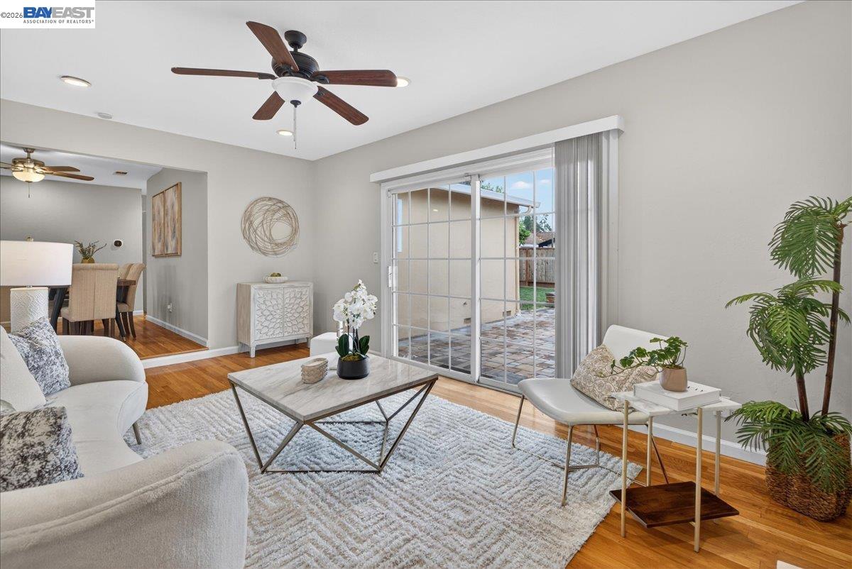 Detail Gallery Image 15 of 35 For 6168 Inglewood Dr, Pleasanton,  CA 94588 - 3 Beds | 2 Baths