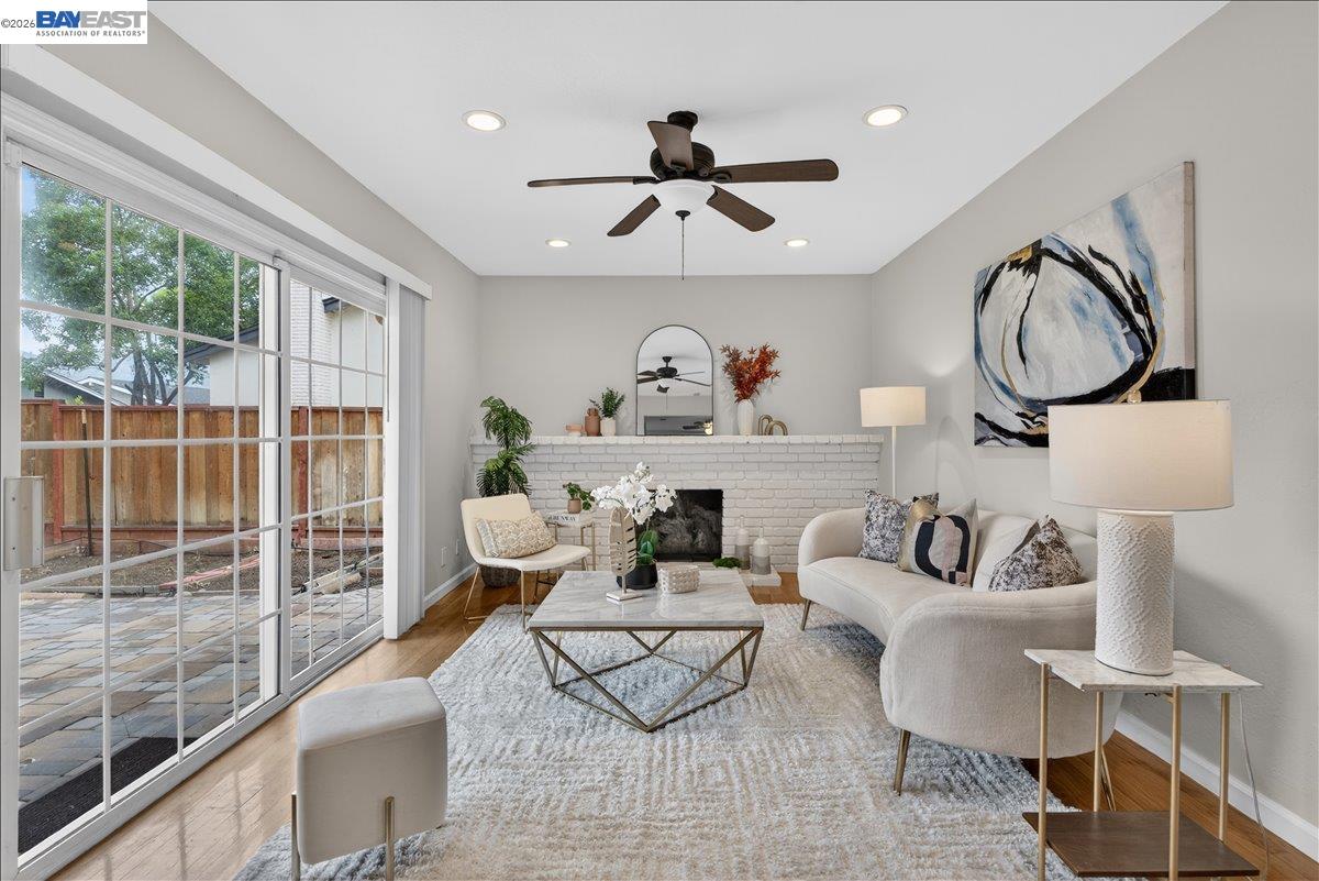 Detail Gallery Image 17 of 35 For 6168 Inglewood Dr, Pleasanton,  CA 94588 - 3 Beds | 2 Baths