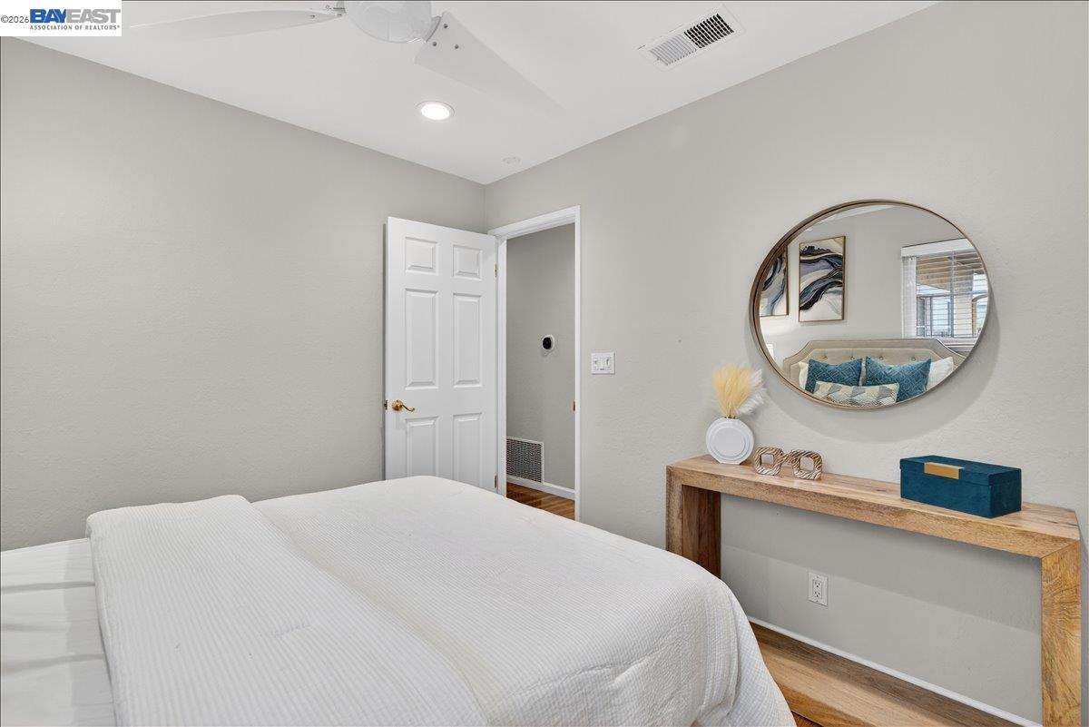 Detail Gallery Image 19 of 35 For 6168 Inglewood Dr, Pleasanton,  CA 94588 - 3 Beds | 2 Baths