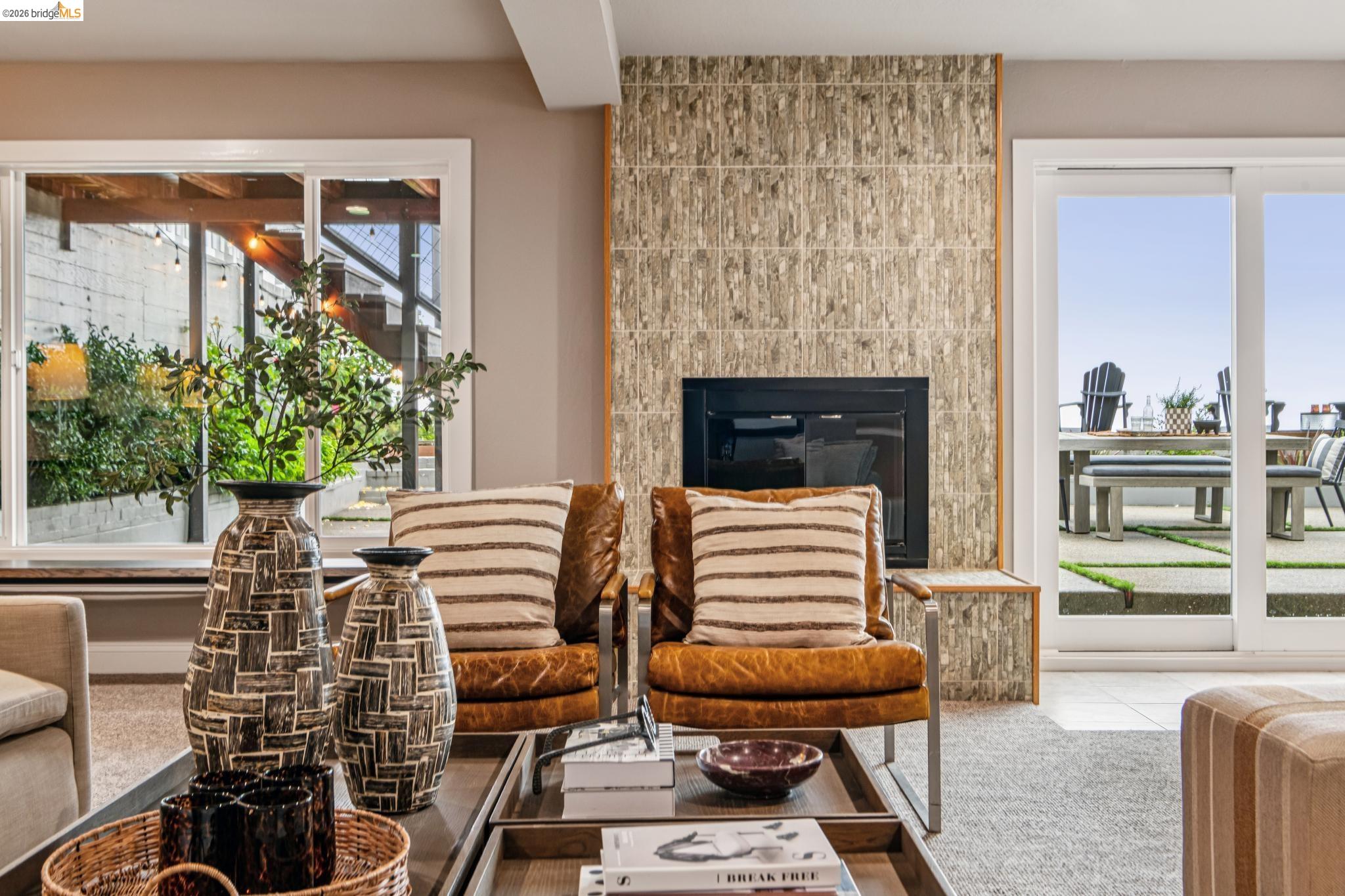 Detail Gallery Image 26 of 60 For 341 Rishell Dr, Oakland,  CA 94619 - 3 Beds | 2/1 Baths