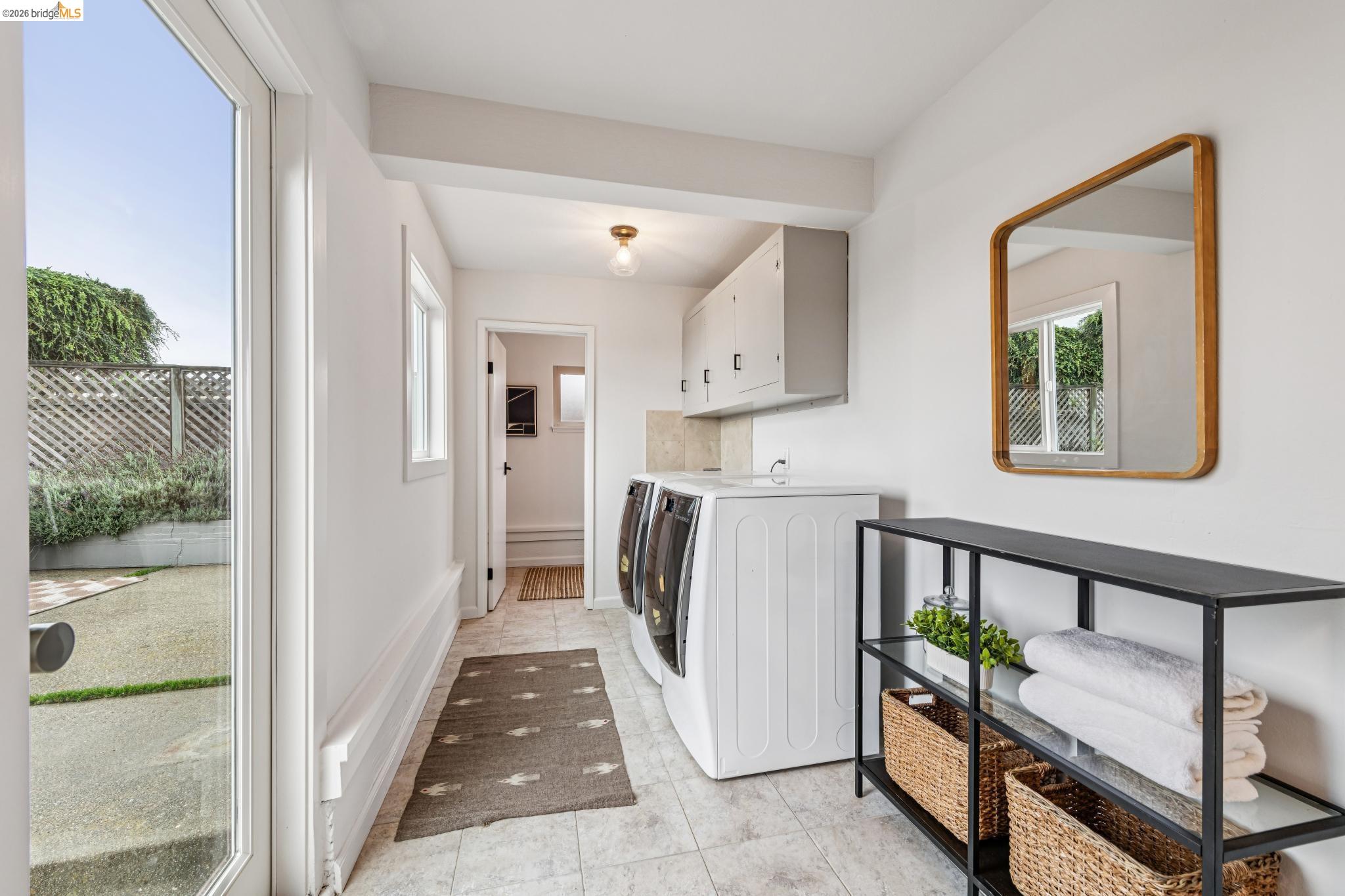 Detail Gallery Image 28 of 60 For 341 Rishell Dr, Oakland,  CA 94619 - 3 Beds | 2/1 Baths