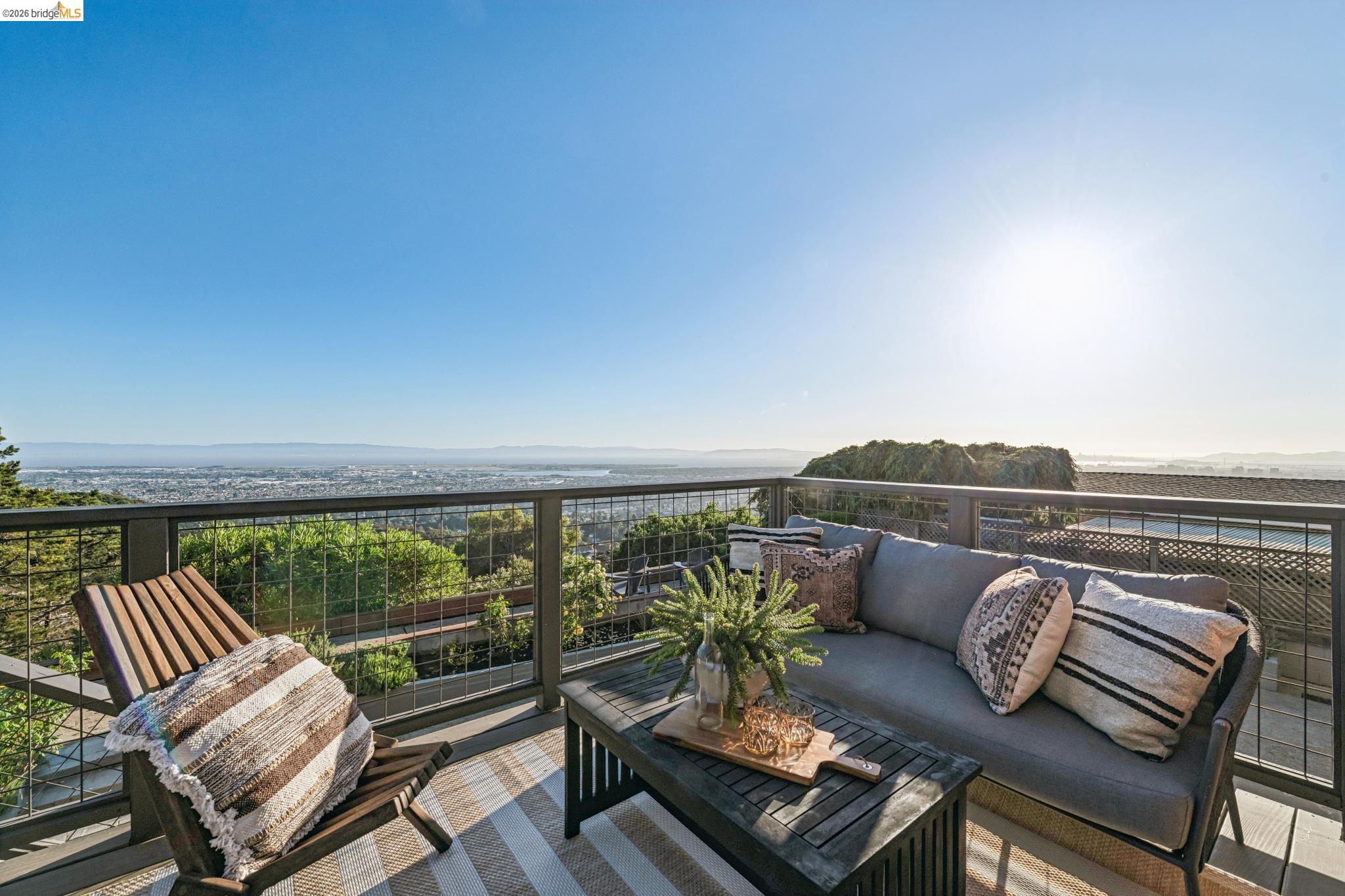 Detail Gallery Image 31 of 60 For 341 Rishell Dr, Oakland,  CA 94619 - 3 Beds | 2/1 Baths