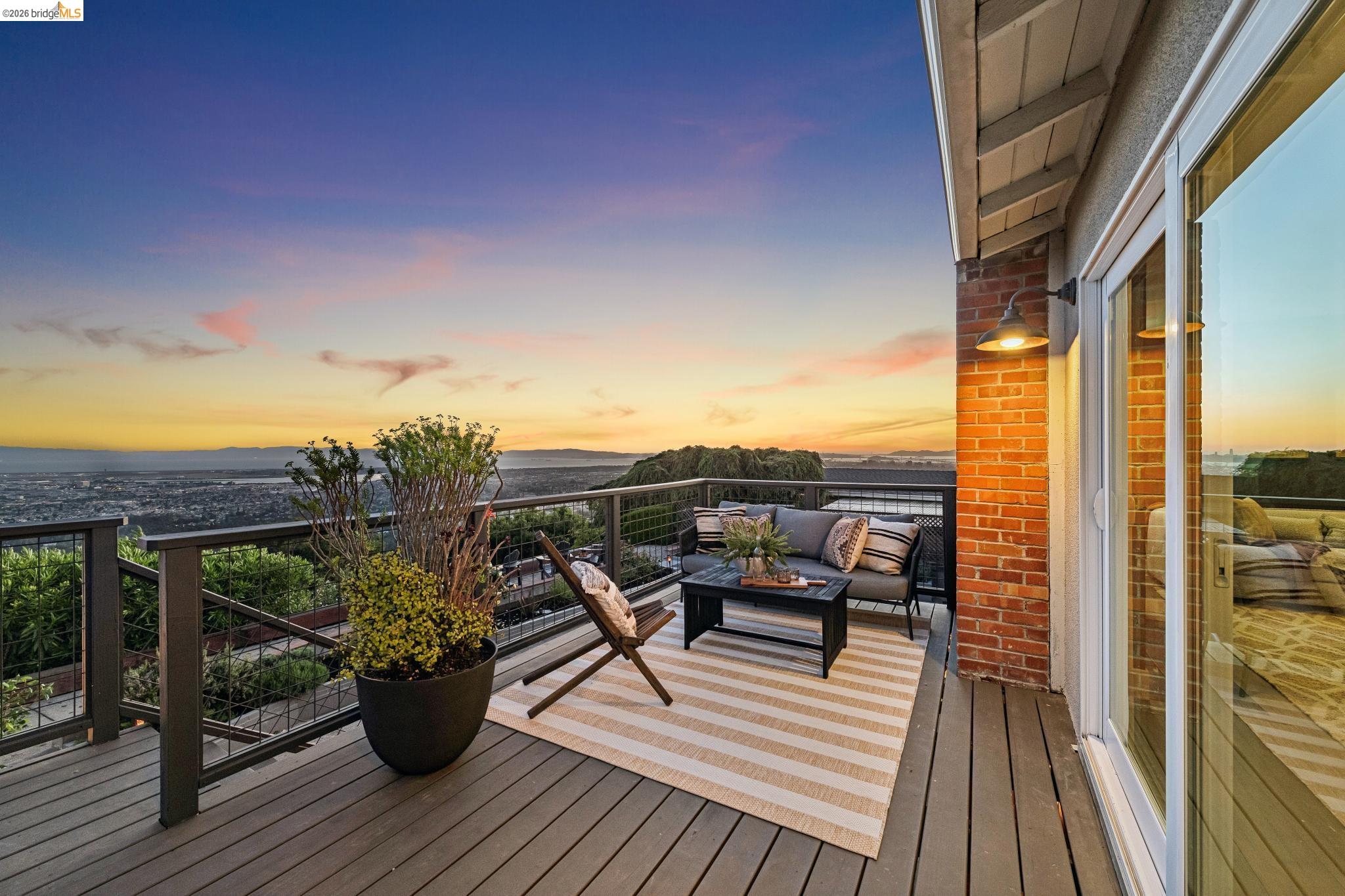 Detail Gallery Image 44 of 60 For 341 Rishell Dr, Oakland,  CA 94619 - 3 Beds | 2/1 Baths