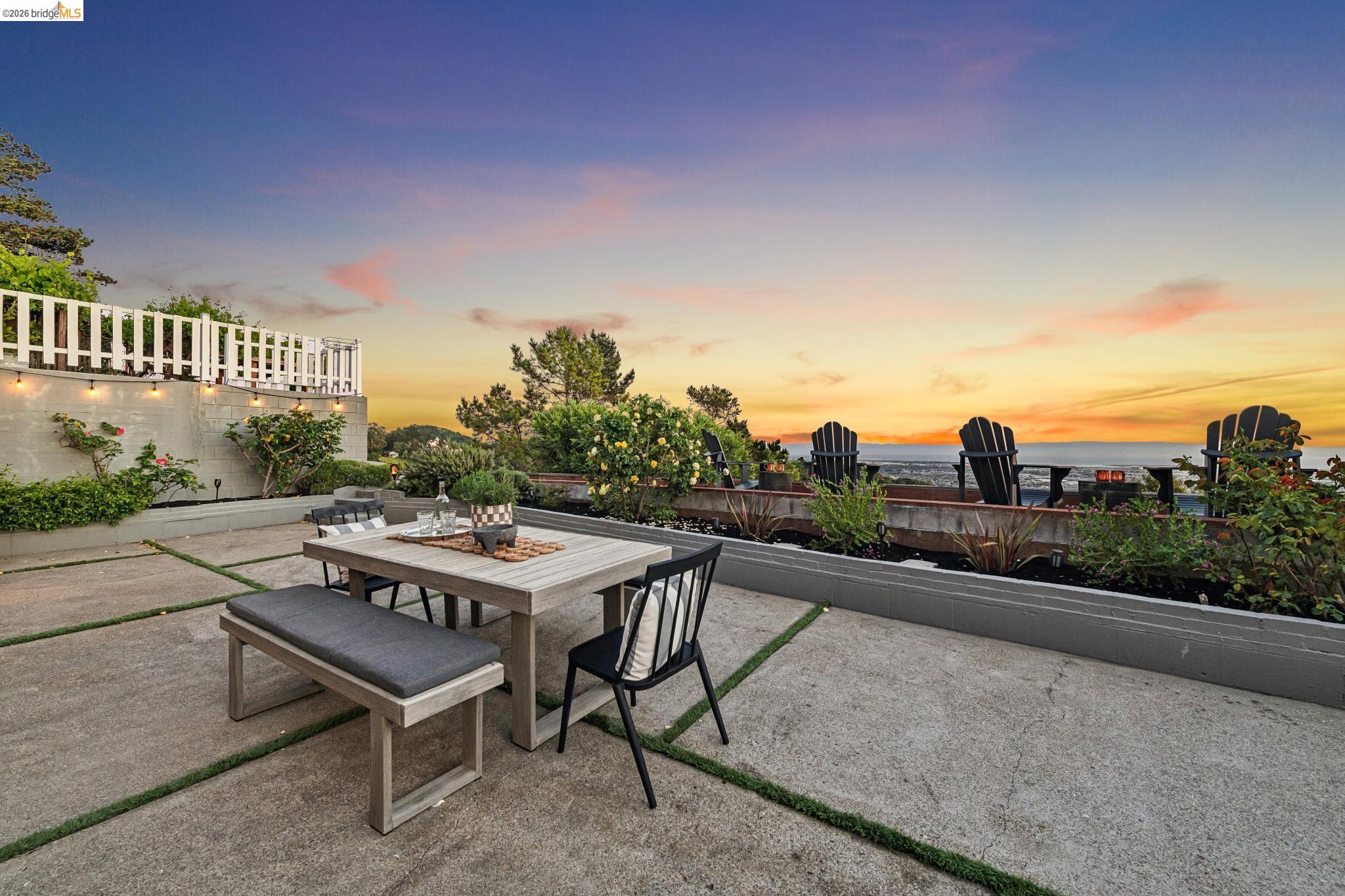 Detail Gallery Image 46 of 60 For 341 Rishell Dr, Oakland,  CA 94619 - 3 Beds | 2/1 Baths