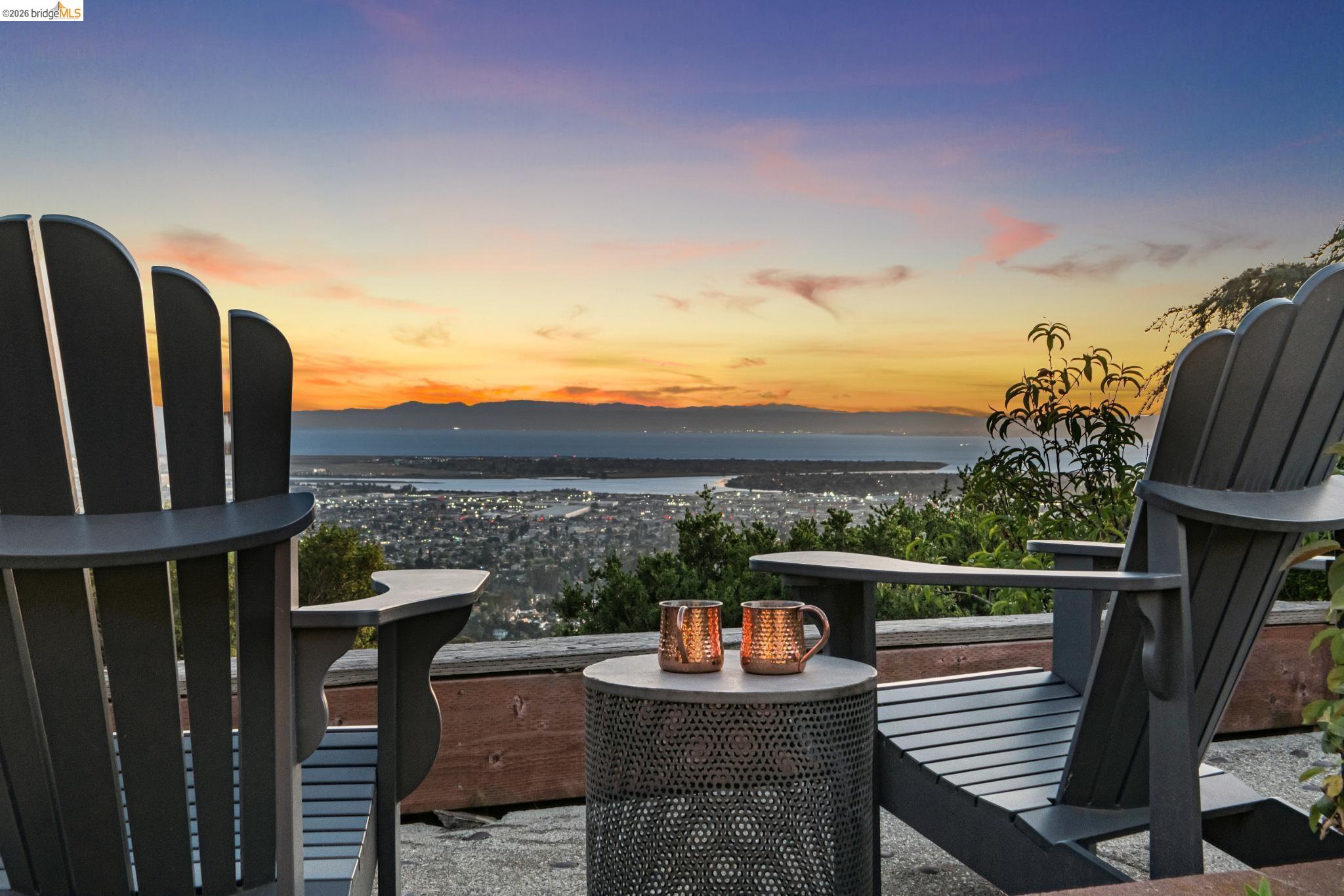 Detail Gallery Image 59 of 60 For 341 Rishell Dr, Oakland,  CA 94619 - 3 Beds | 2/1 Baths