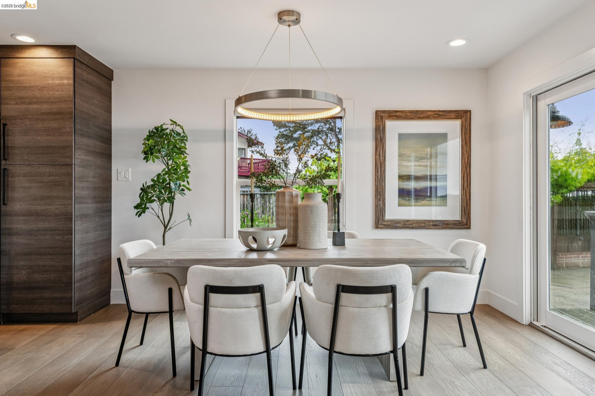 Detail Gallery Image 8 of 60 For 341 Rishell Dr, Oakland,  CA 94619 - 3 Beds | 2/1 Baths