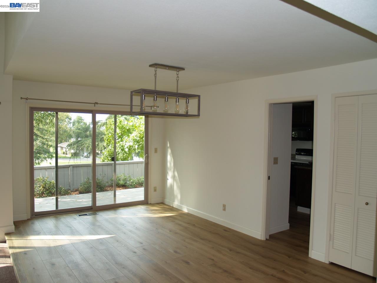 Detail Gallery Image 7 of 29 For 703 Paradise Valley Ct, Danville,  CA 94526 - 4 Beds | 2 Baths