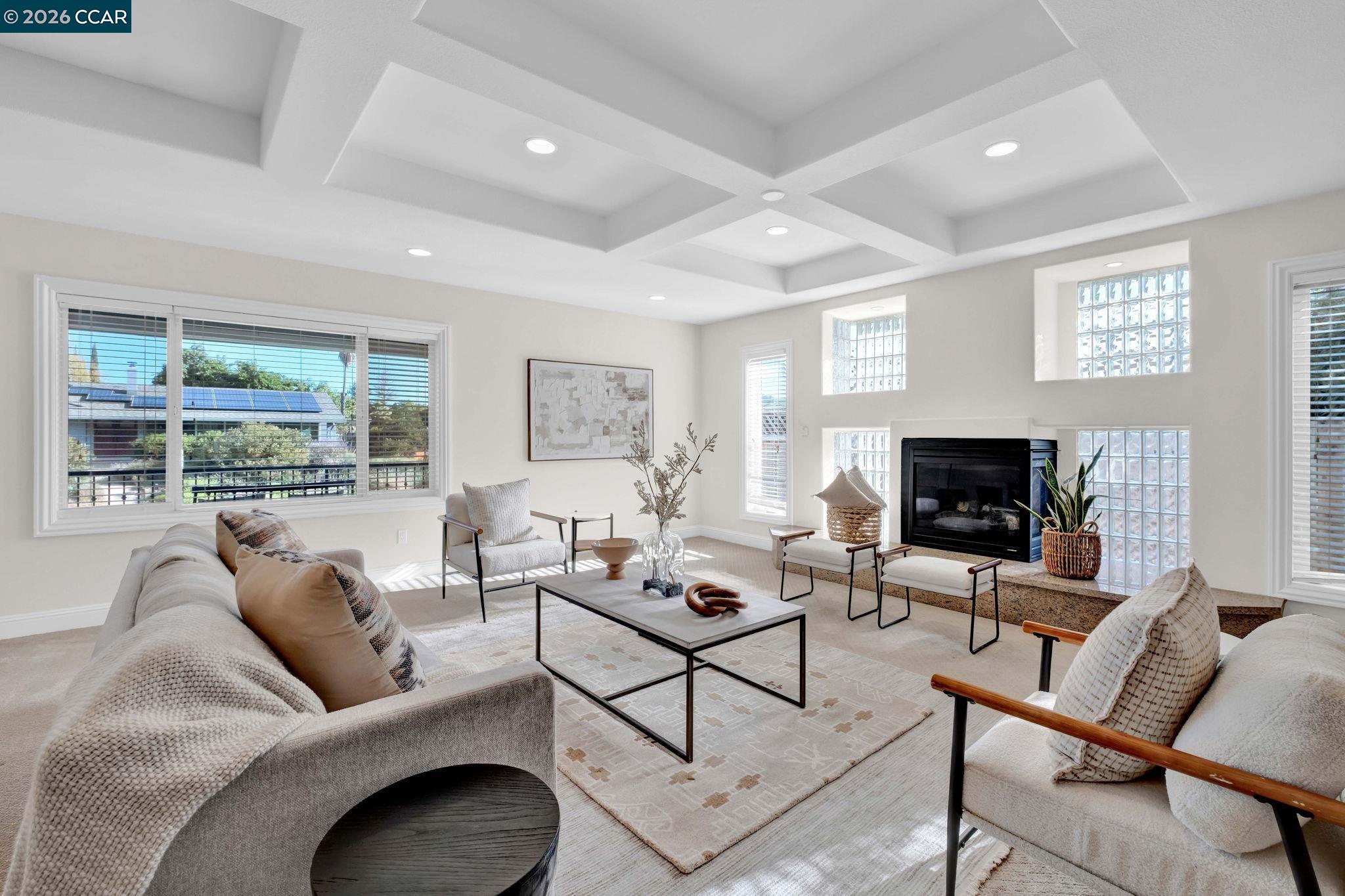 Detail Gallery Image 8 of 52 For 367 Mt Washington Way, Clayton,  CA 94517 - 4 Beds | 4 Baths