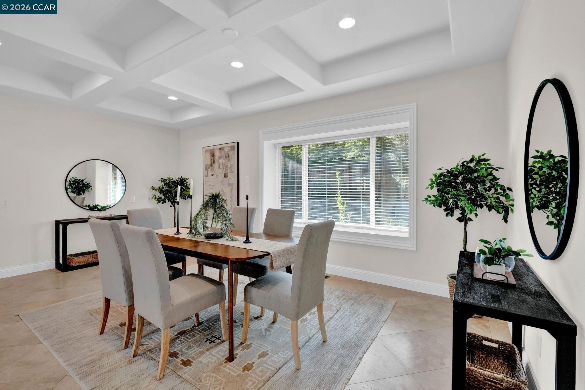 Detail Gallery Image 10 of 52 For 367 Mt Washington Way, Clayton,  CA 94517 - 4 Beds | 4 Baths