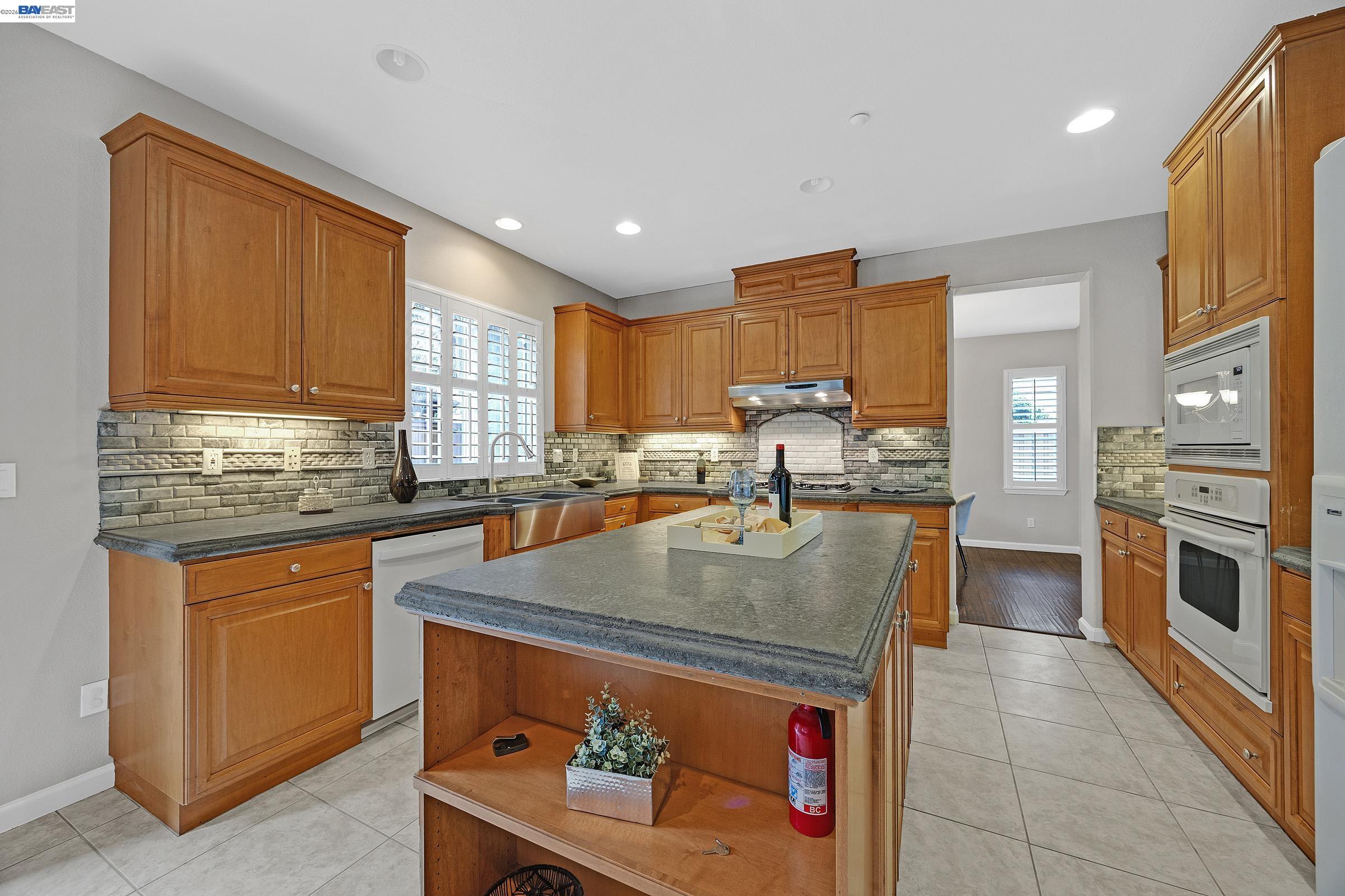 Detail Gallery Image 23 of 60 For 1869 Tarragon Dr, Brentwood,  CA 94513 - 5 Beds | 4 Baths