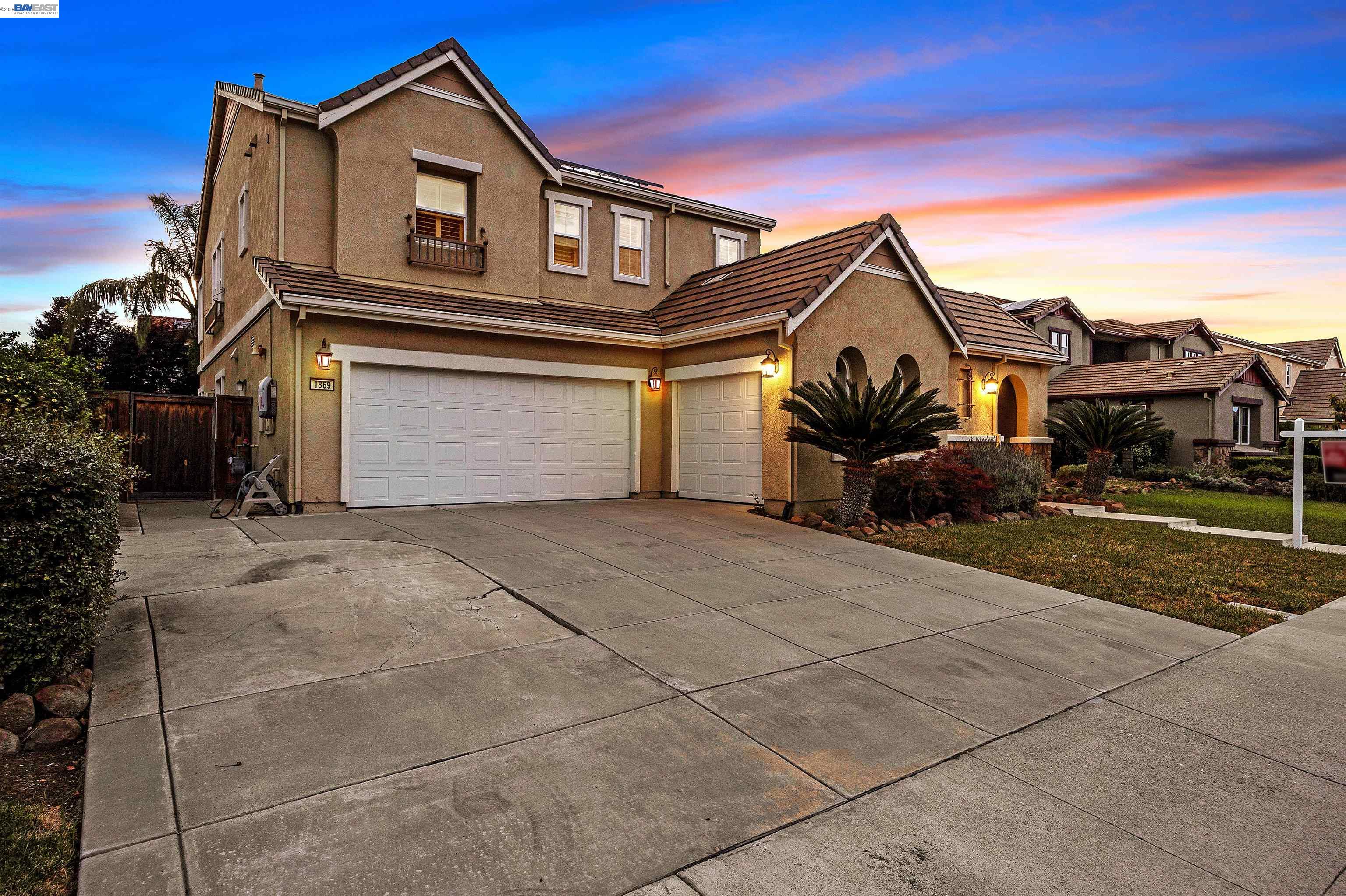 Detail Gallery Image 5 of 60 For 1869 Tarragon Dr, Brentwood,  CA 94513 - 5 Beds | 4 Baths