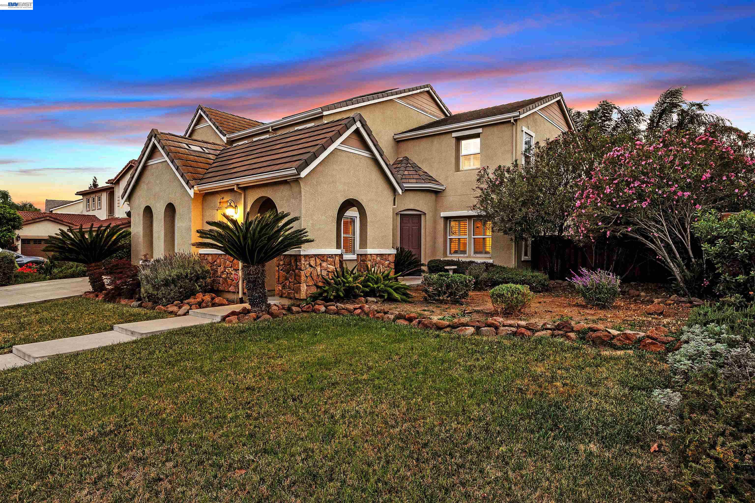 Detail Gallery Image 7 of 60 For 1869 Tarragon Dr, Brentwood,  CA 94513 - 5 Beds | 4 Baths