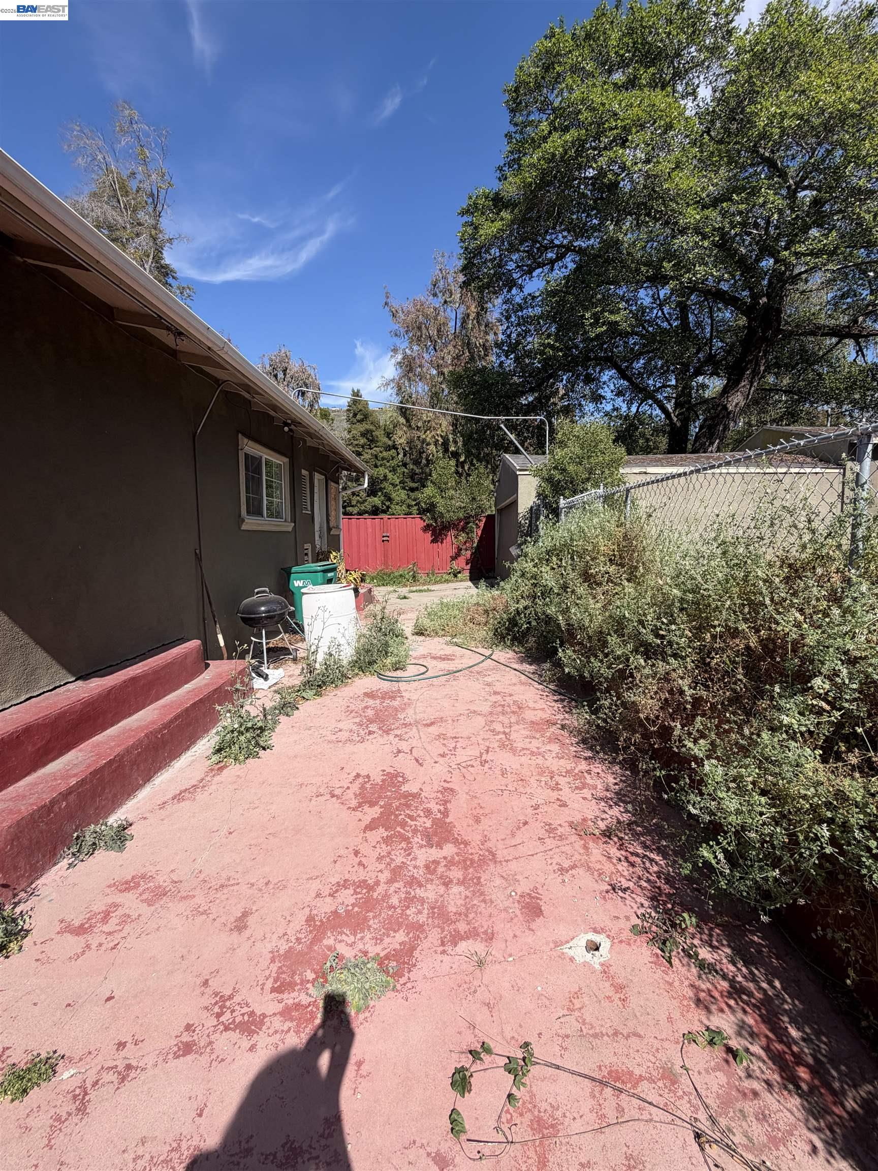 Detail Gallery Image 15 of 16 For 4058 Edwards Ave, Oakland,  CA 94605 - 3 Beds | 2 Baths